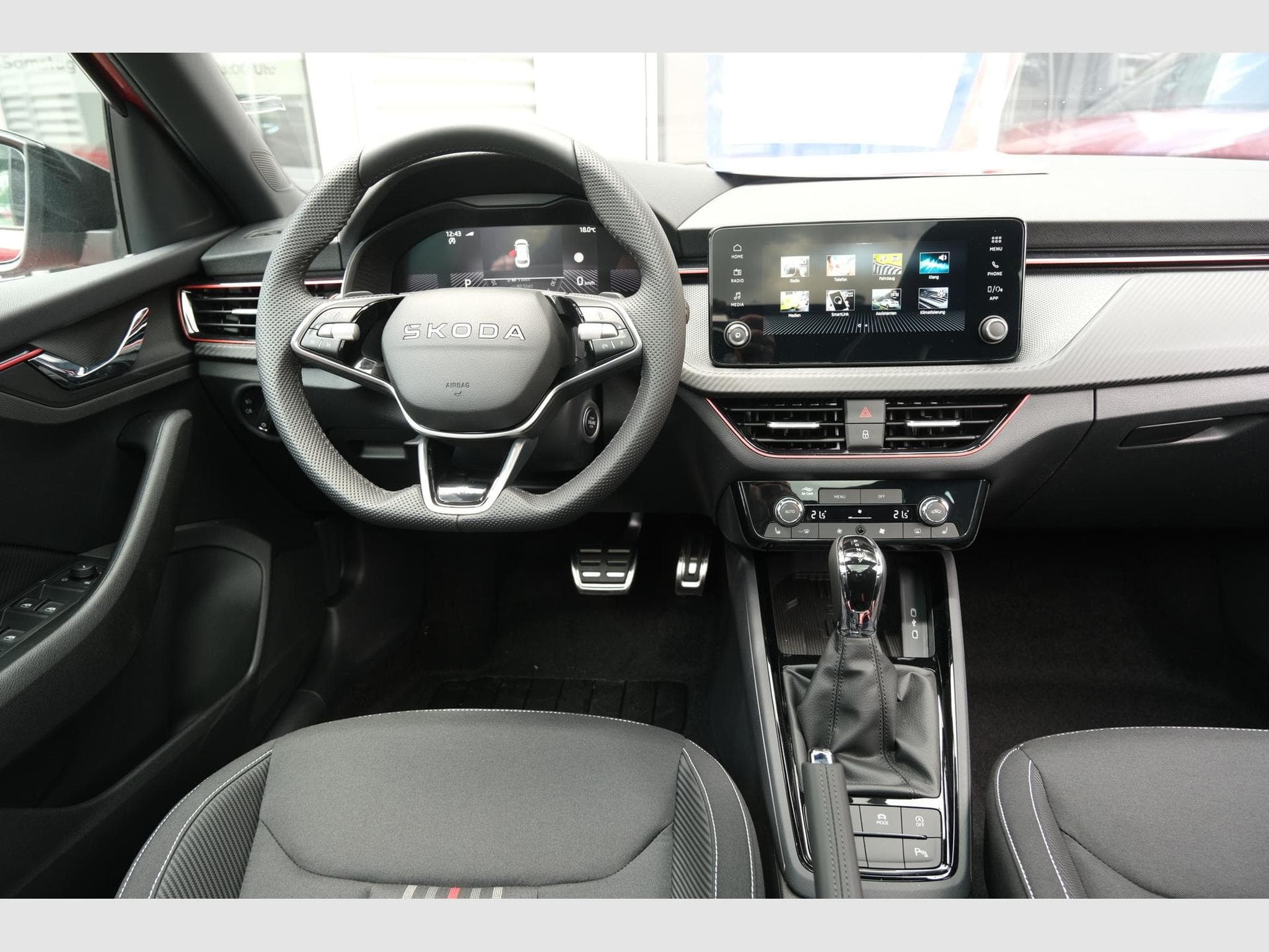 Skoda Kamiq Monte Carlo (2026) - Foto 10