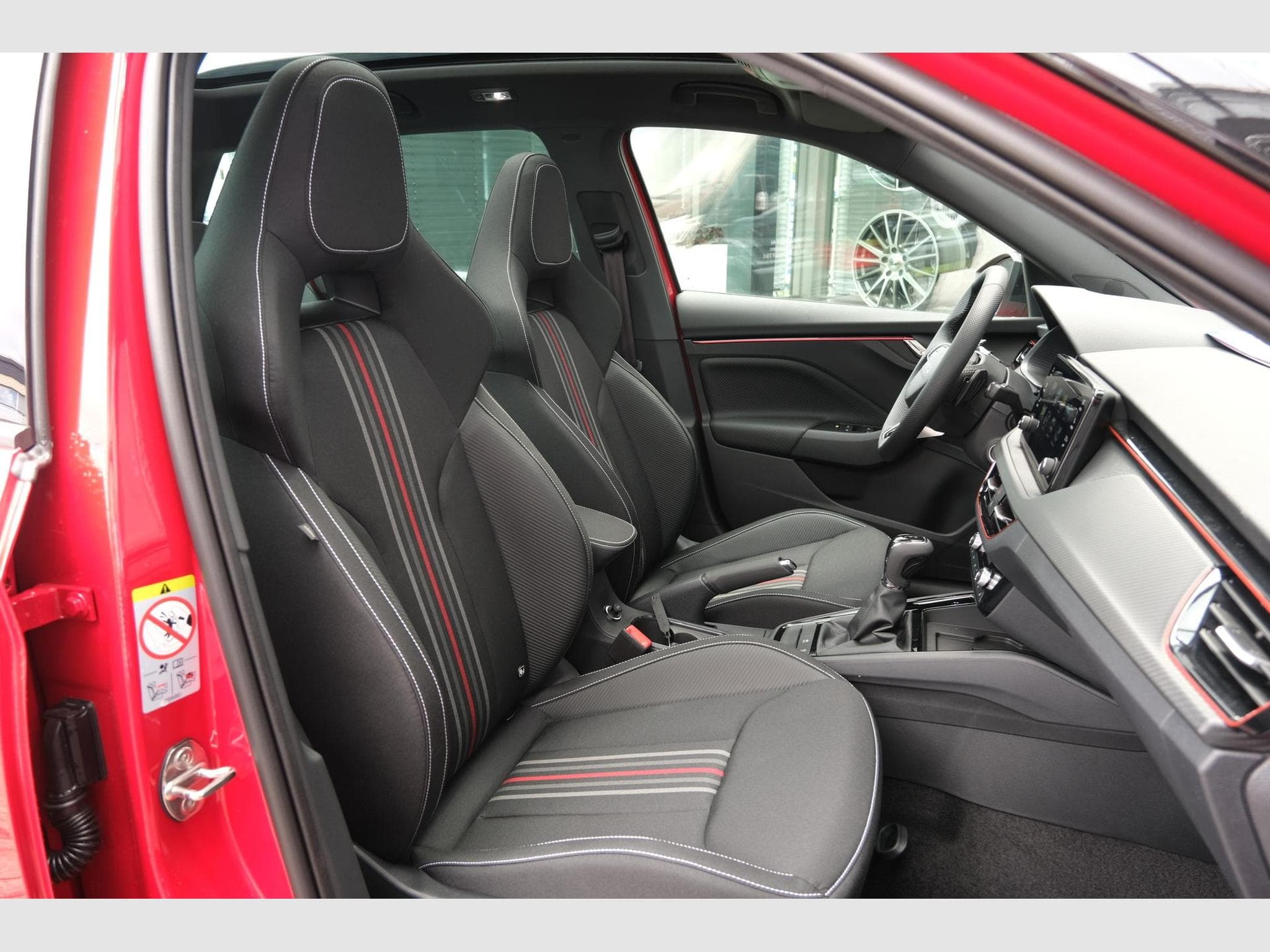 Skoda Kamiq Monte Carlo (2026) - Foto 23