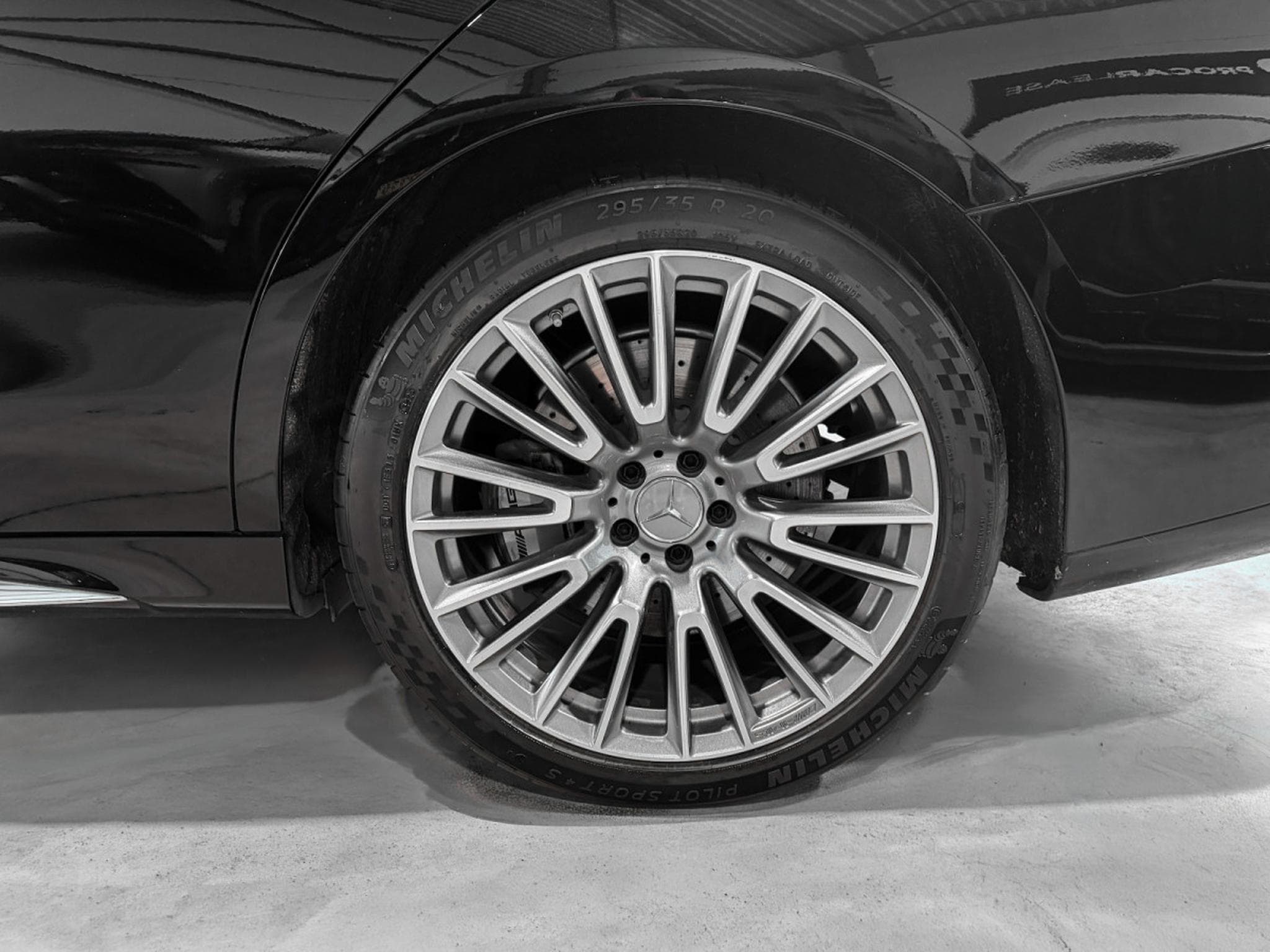 Mercedes E 53 AMG AMG E 53 Hybrid 4Matic+ Premium/RIDE CONTROL/MBUX SUPERSCREE (2025) - Photo 24