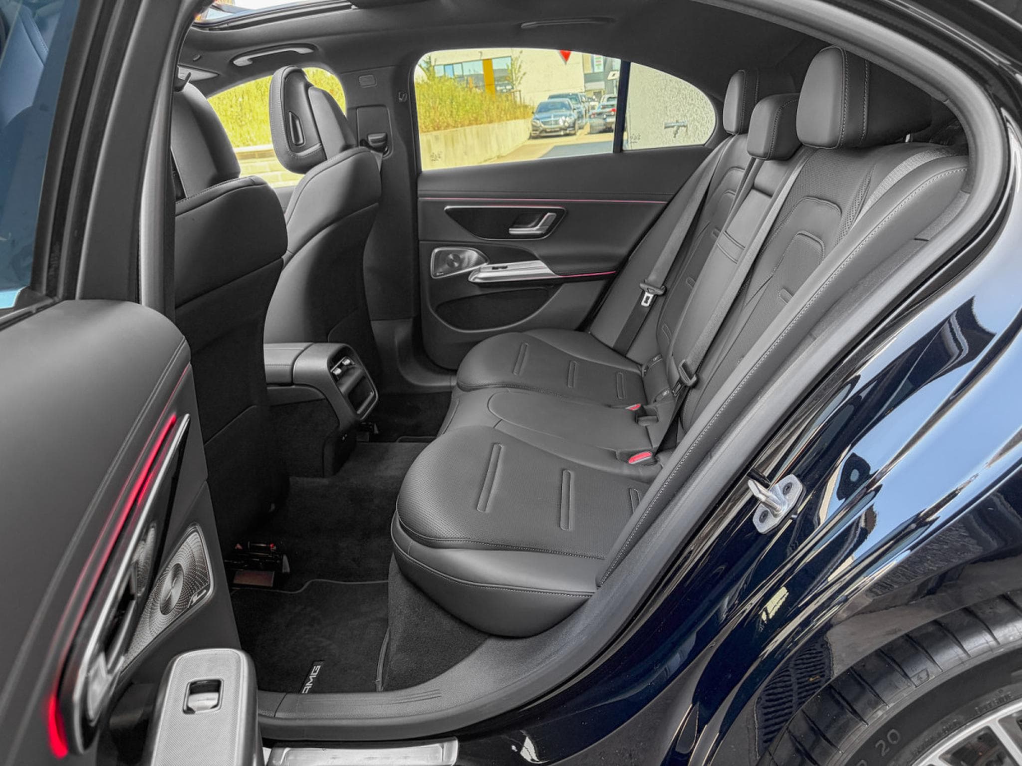 Mercedes E 53 AMG AMG E 53 Hybrid 4Matic+ Premium/RIDE CONTROL/MBUX SUPERSCREE (2025) - Photo 8