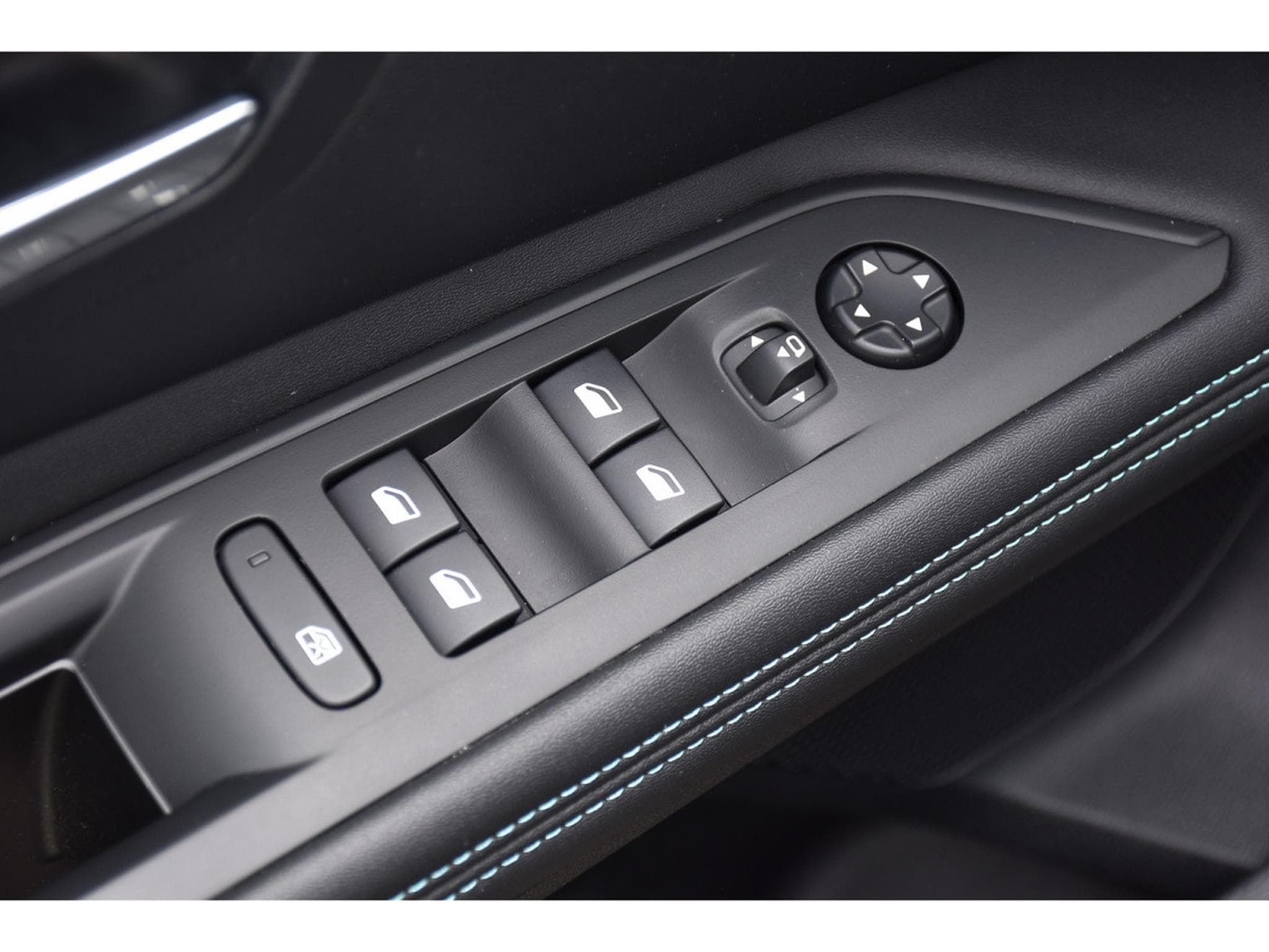 Peugeot 3008 1.6 Hybrid PHEV 180 Allure e-EAT8 ACC LANE SIDE CAM 1° MAIN (2024) - Foto 19