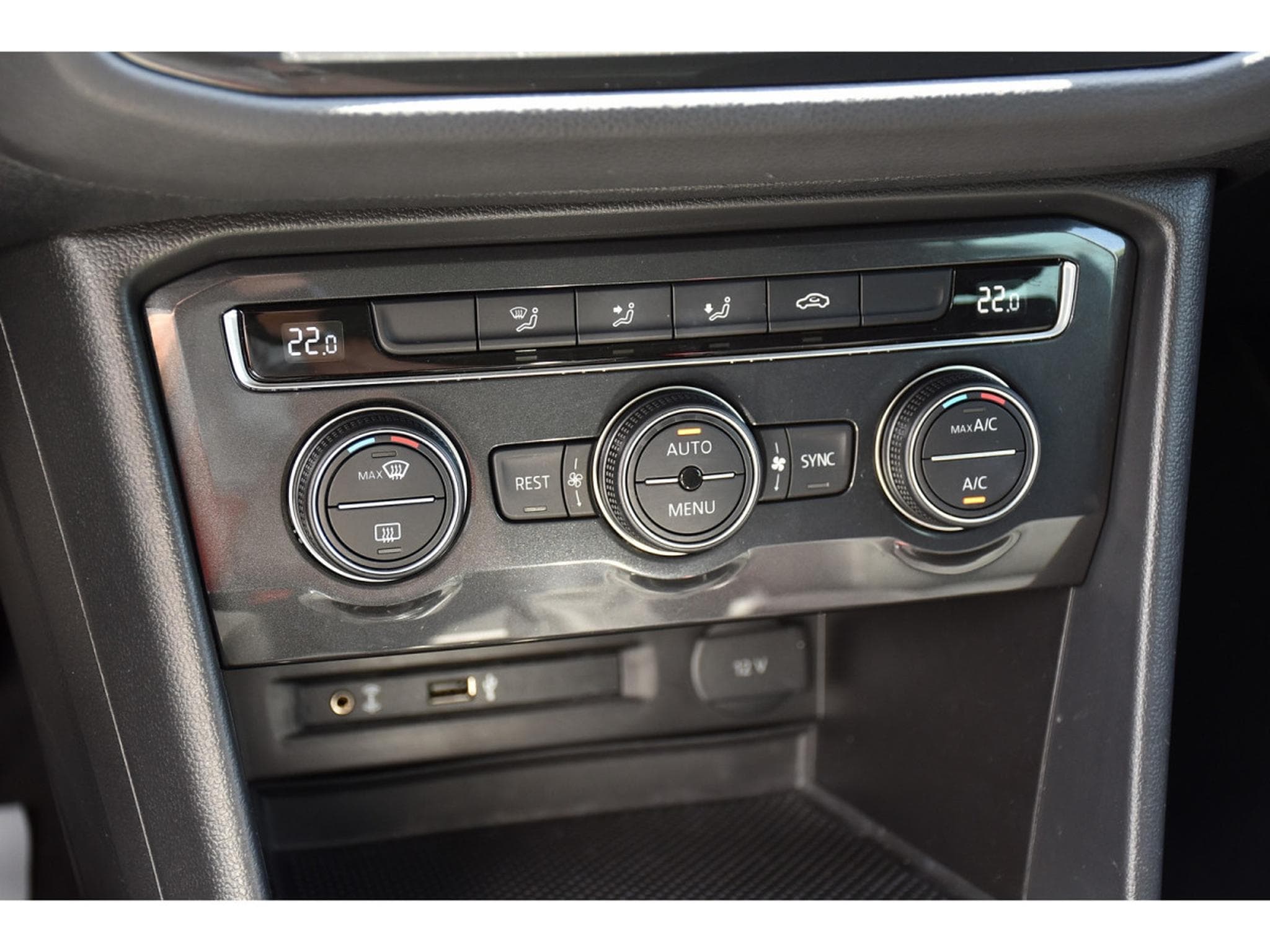 VW Tiguan 2.0 TSI 4Motion Highline DSG ACC LANE GPS CAM PARK 1° MAIN (2018) - Foto 18