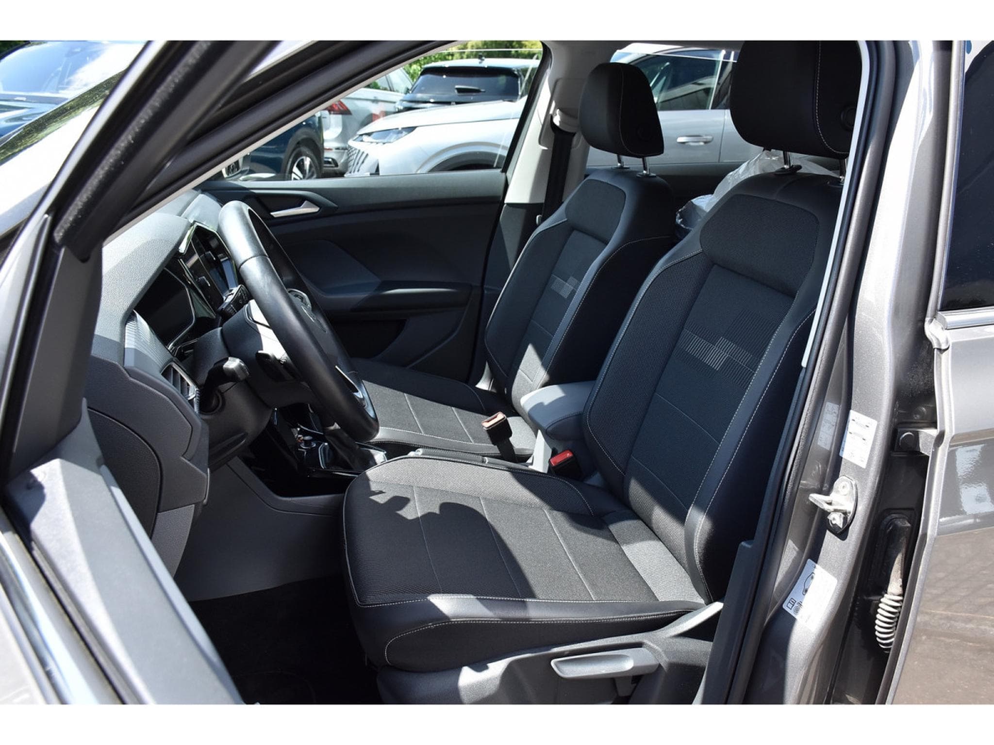 VW T-Cross 1.5 TSI Style DSG ACC LANE SIDE GPS CAM (2021) - Foto 6