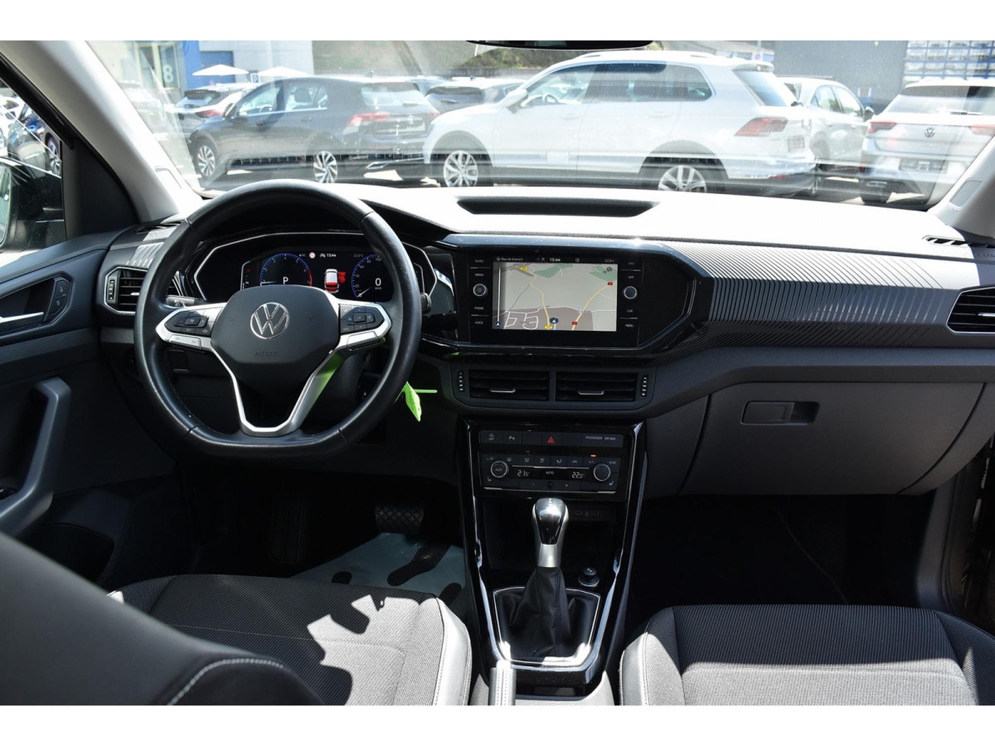 VW T-Cross 1.5 TSI Style DSG ACC LANE SIDE GPS CAM (2021) - Foto 9