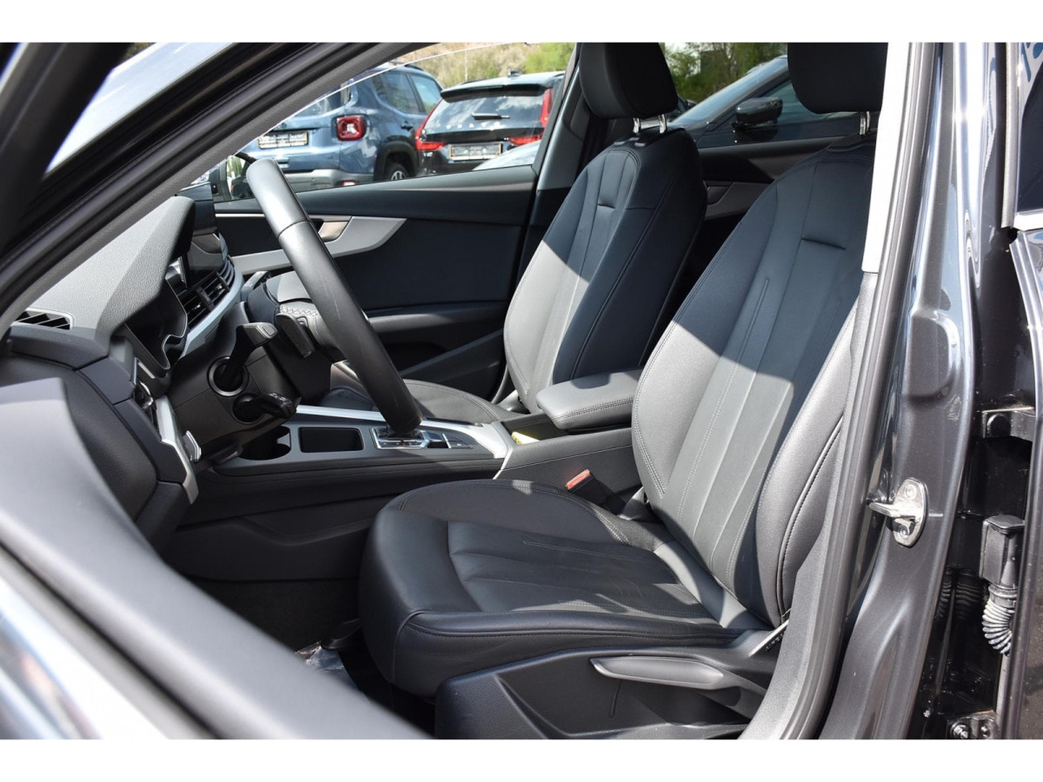 Audi A4 Avant 30 TDI S-Tronic CUIR LANE SIDE GPS CAM 1° MAIN (2022) - Foto 6