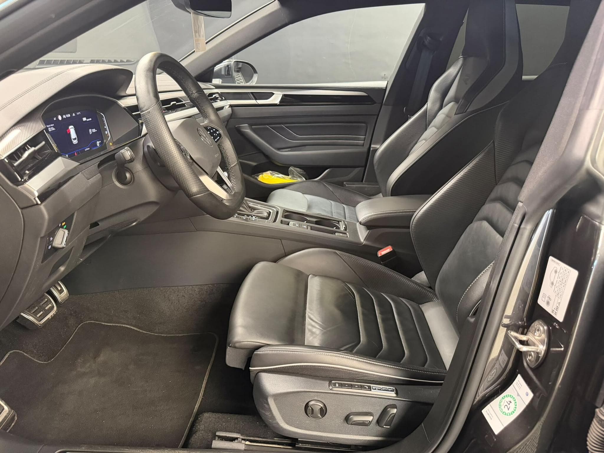 VW Arteon Shooting Brake R-Line PHEV 218CV DSG  CAMERA/CUIR/IQ LIGHT (2022) - Foto 14