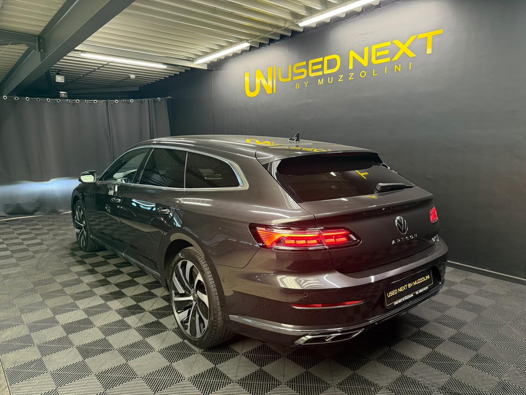 VW Arteon Shooting Brake R-Line PHEV 218CV DSG  CAMERA/CUIR/IQ LIGHT (2022) - Foto 6