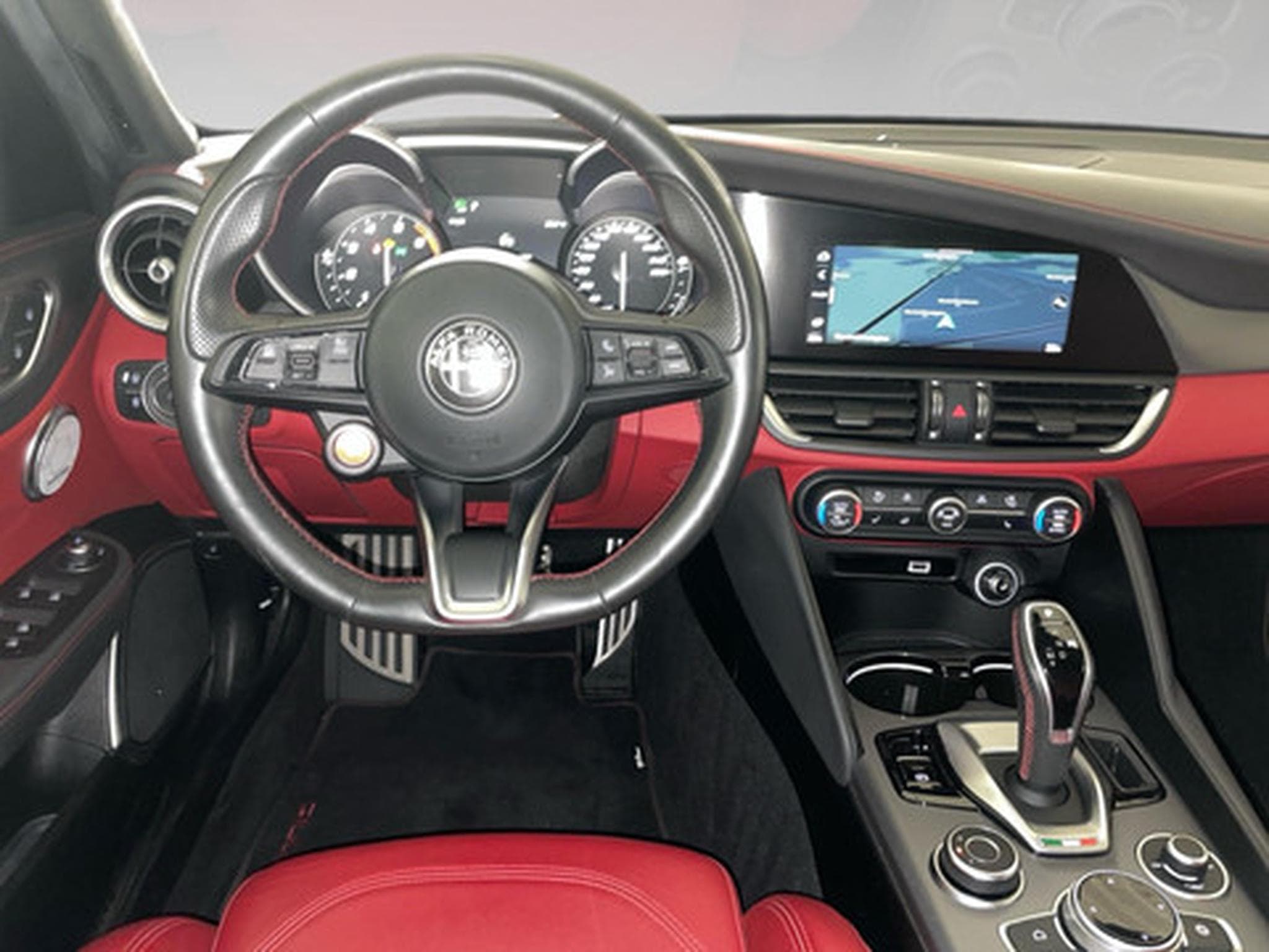 Alfa-Romeo Giulia 2.0 TB 280 Q4 Veloce AUTO (2021) - Foto 14