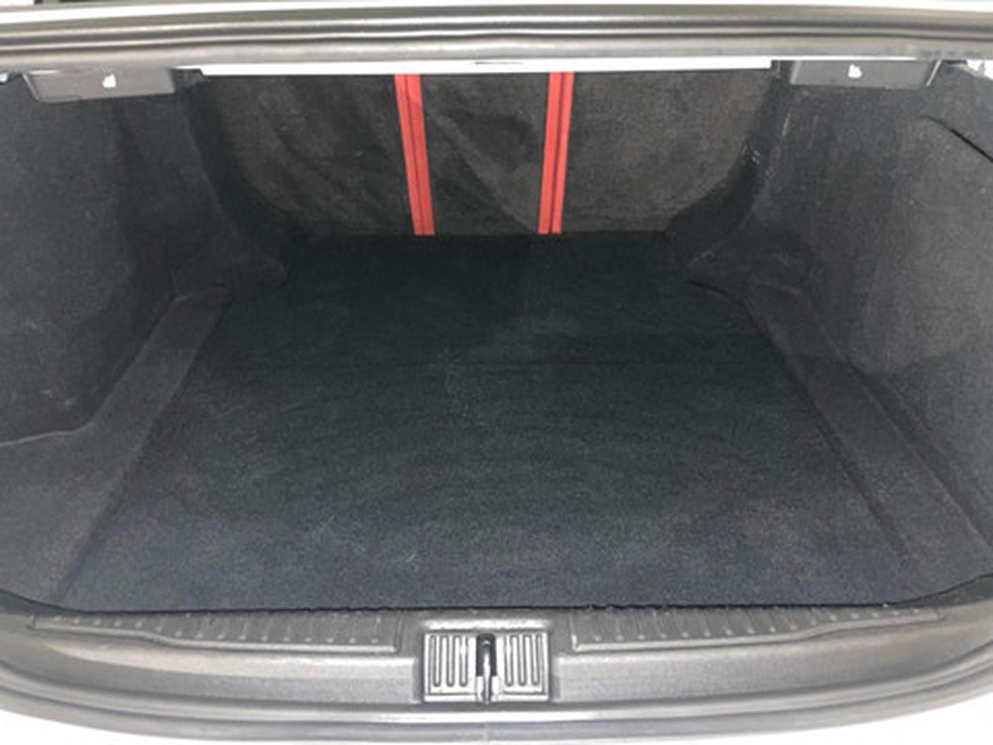 Alfa-Romeo Giulia 2.0 TB 280 Q4 Veloce AUTO (2021) - Foto 21