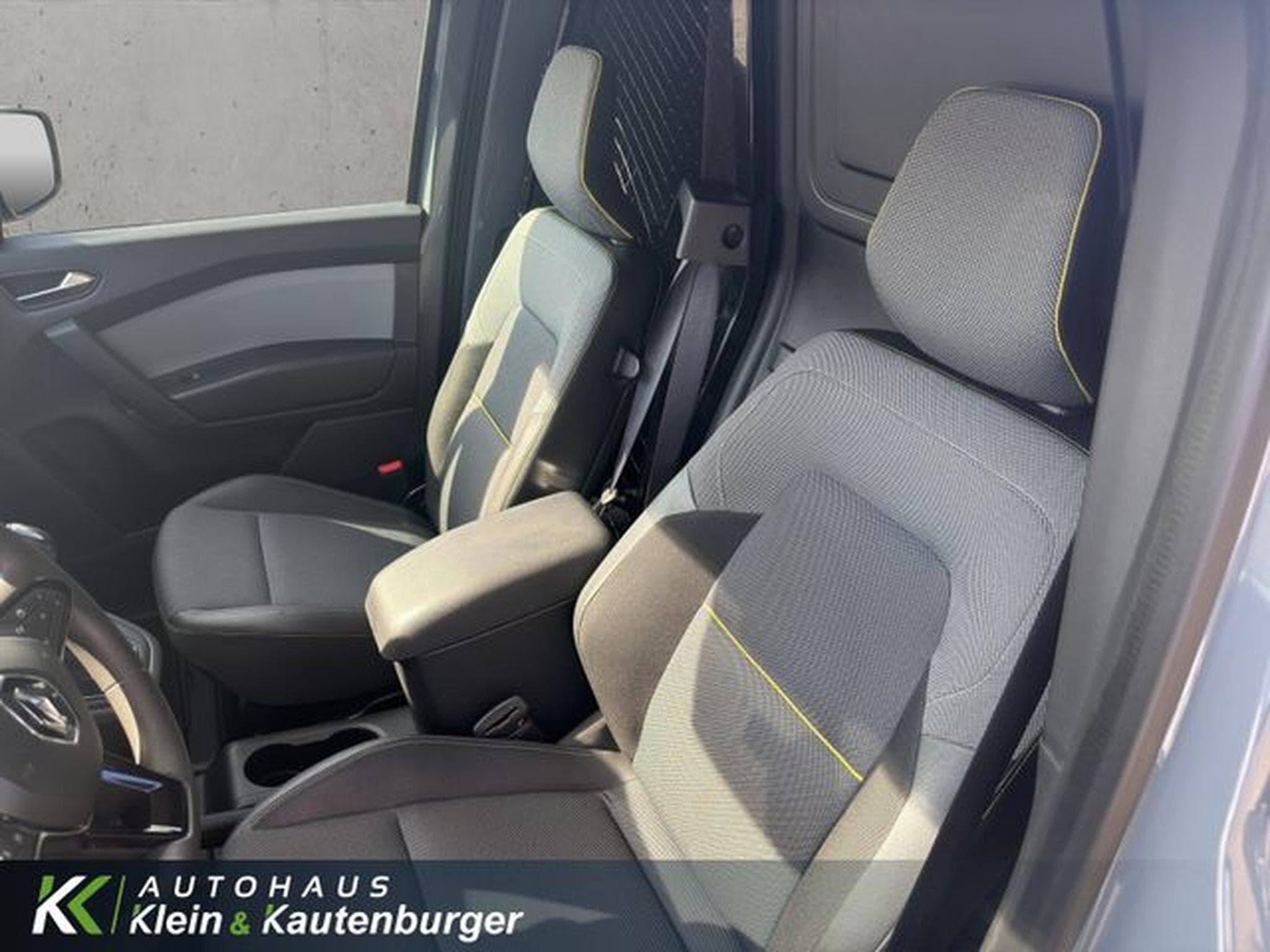 Renault Kangoo III Rapid 1.5 BLUE dCi 115+DSG+SITZHZG. (2023) - Photo 13
