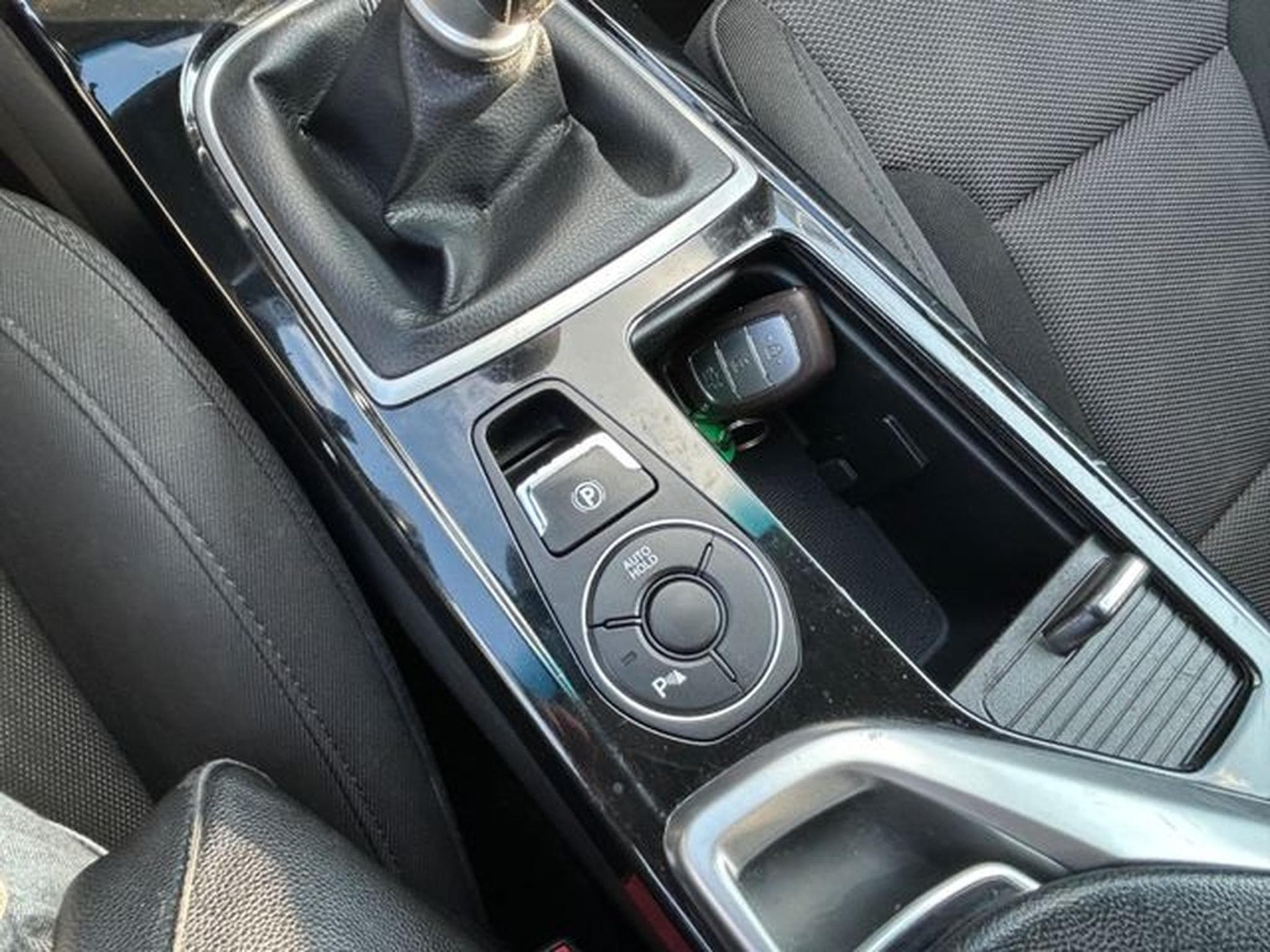 Hyundai i40 i40 CW FIFA World Cup Edition *Navi*LED*SHZ* (2014) - Foto 13