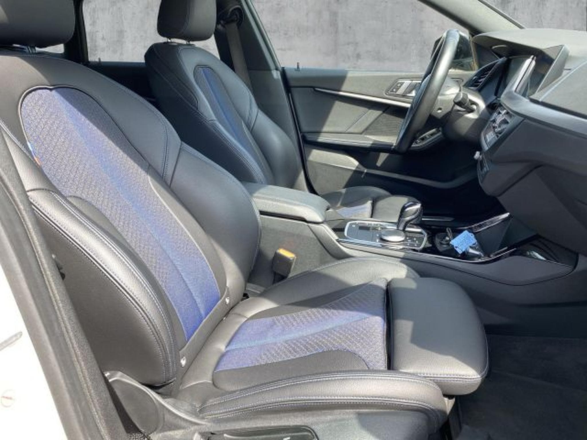 BMW 218 218d Gran Coupe M-Sport Live Cockpit LED SHZ PDC (2022) - Photo 13