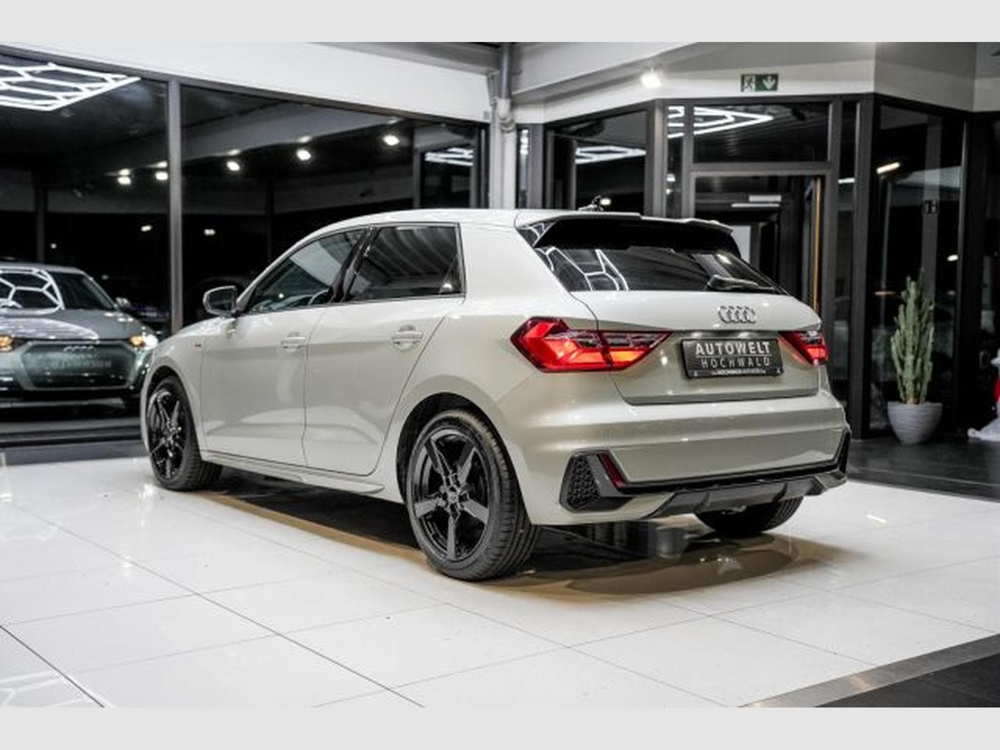 Audi A1 A1 Sportback 25 TFSI S-tronic S-Line Sportpaket (2024) - Foto 10