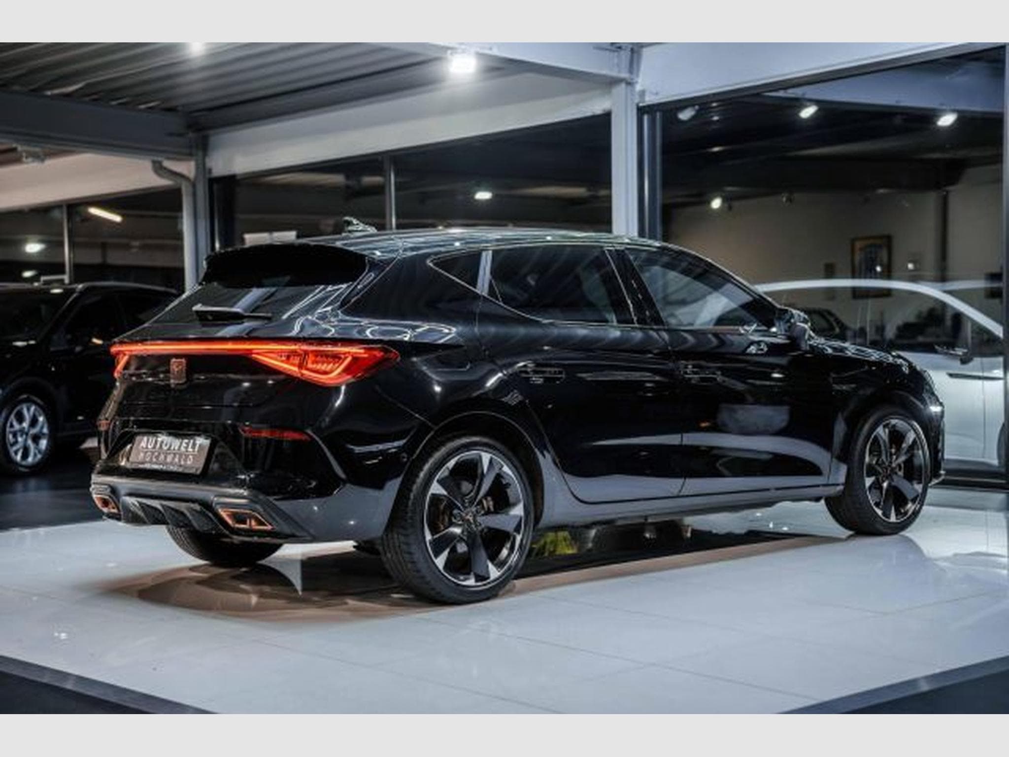 Cupra Leon Leon 1.4 TSI e-Hybrid DSG NAVI RFK LED SHZG VIRT (2022) - Foto 13