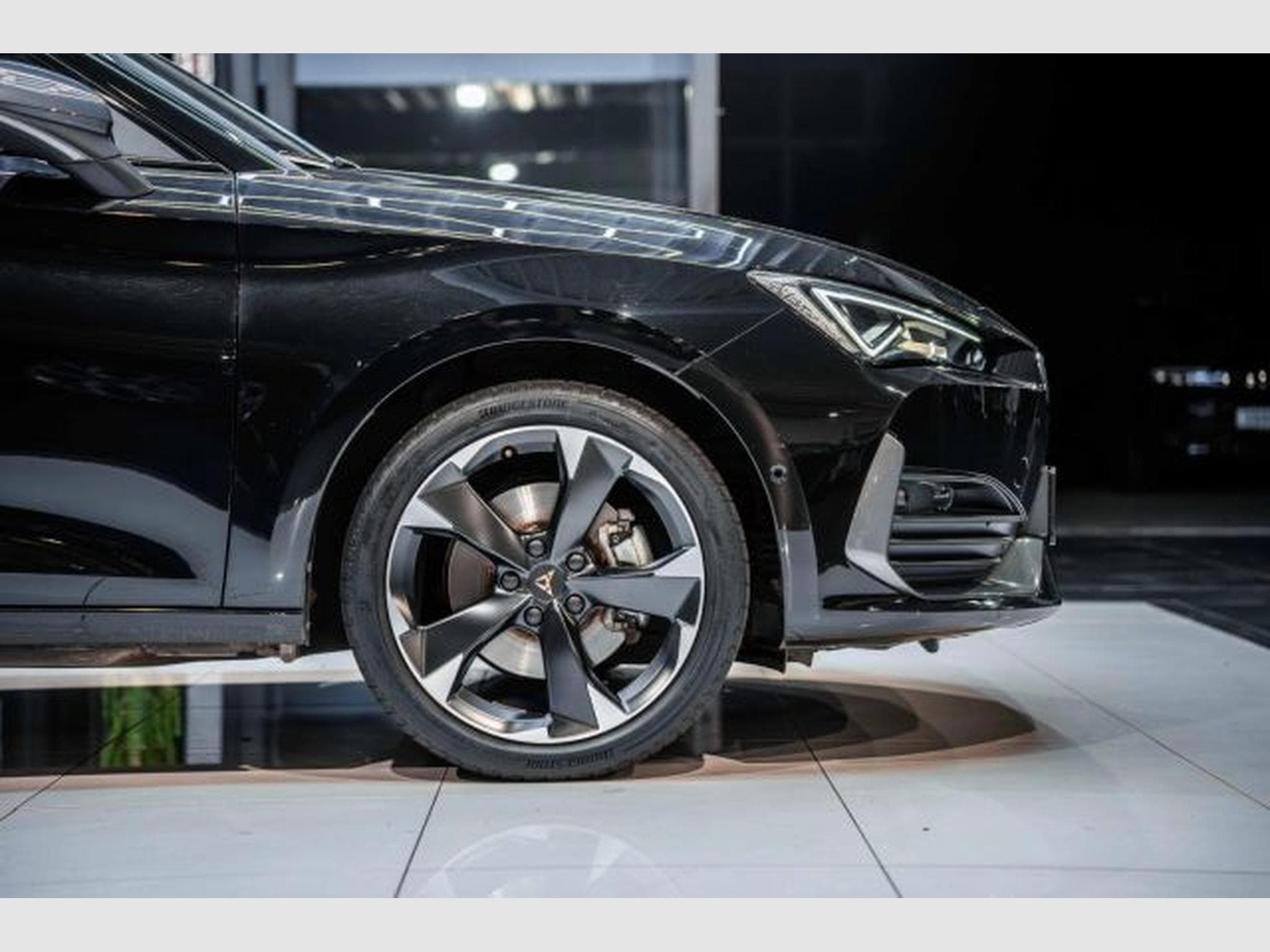 Cupra Leon Leon 1.4 TSI e-Hybrid DSG NAVI RFK LED SHZG VIRT (2022) - Foto 9