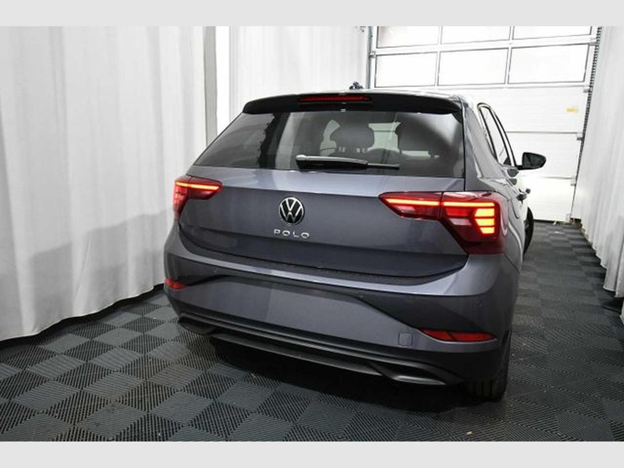 VW Polo Polo VI 1.0 TSI OPF Life - SH, Kamera, Navi (2025) - Foto 4