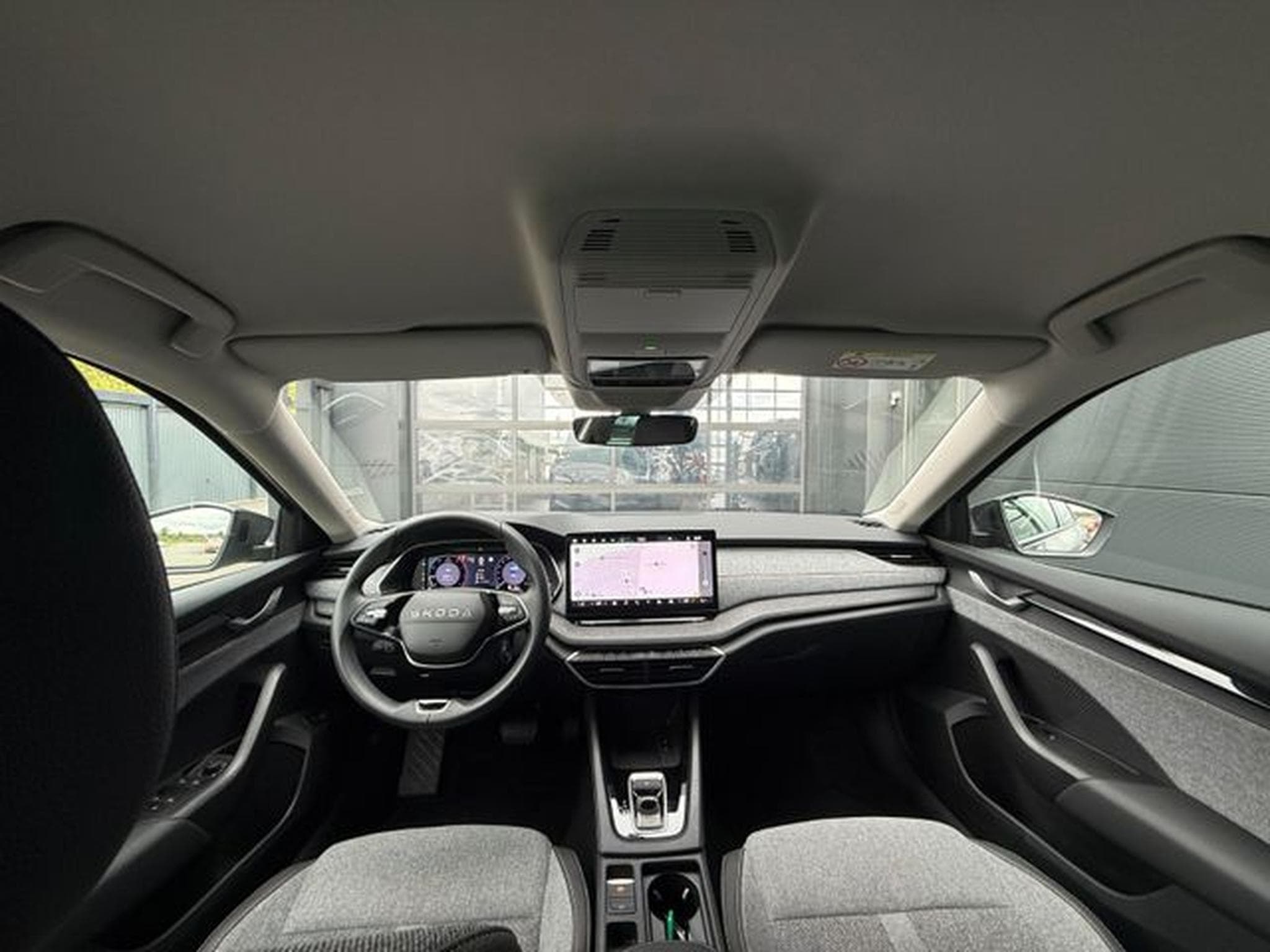 Skoda Octavia Octavia 2.0 TDI Selection Kamera Keyless LED ACC (2025) - Photo 15