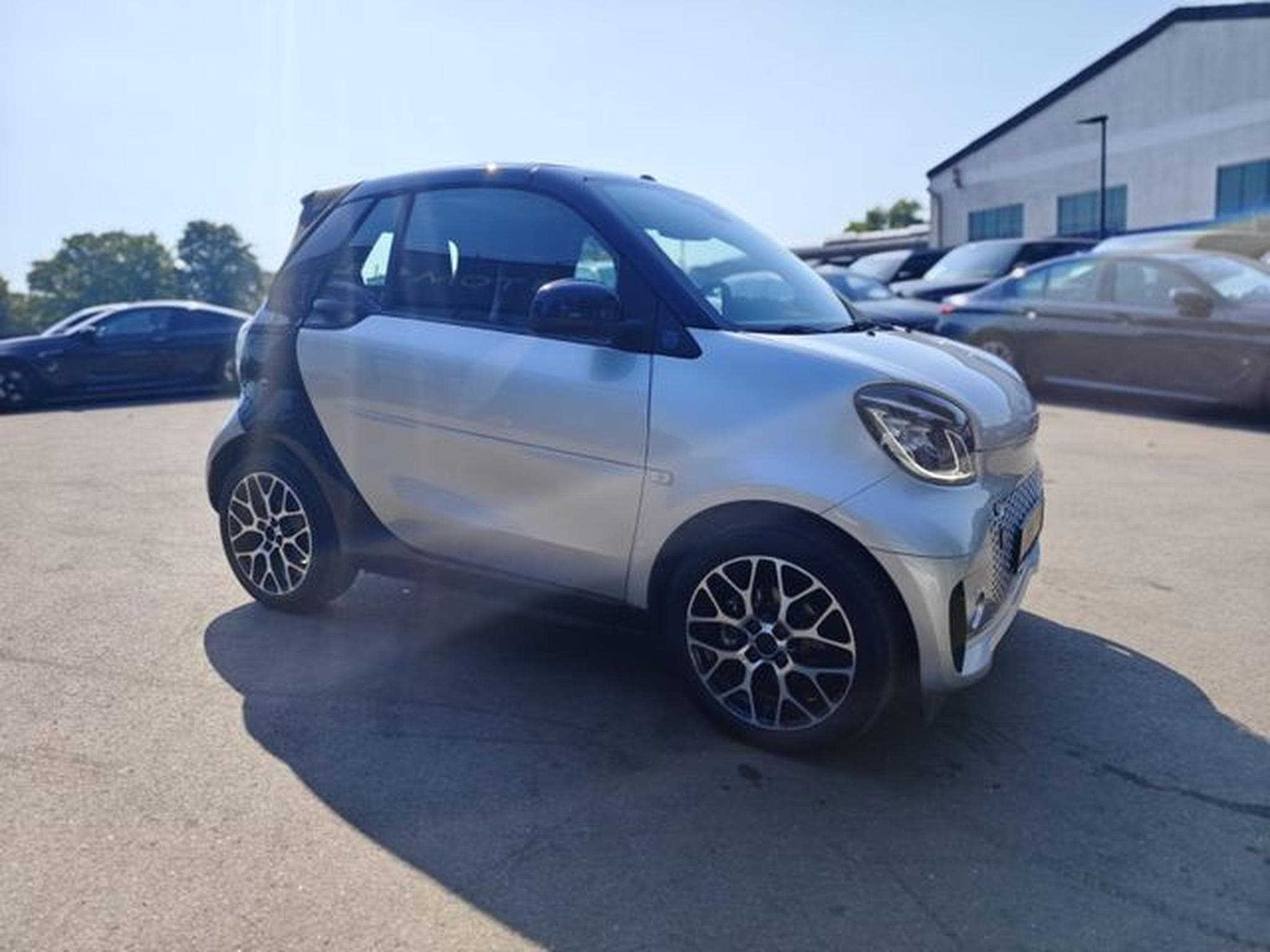 Smart ForTwo FORTWO CABRIO EQ*PRIME*LEDER*KAMERA*2.HD*MOPF* (2022) - Photo 4
