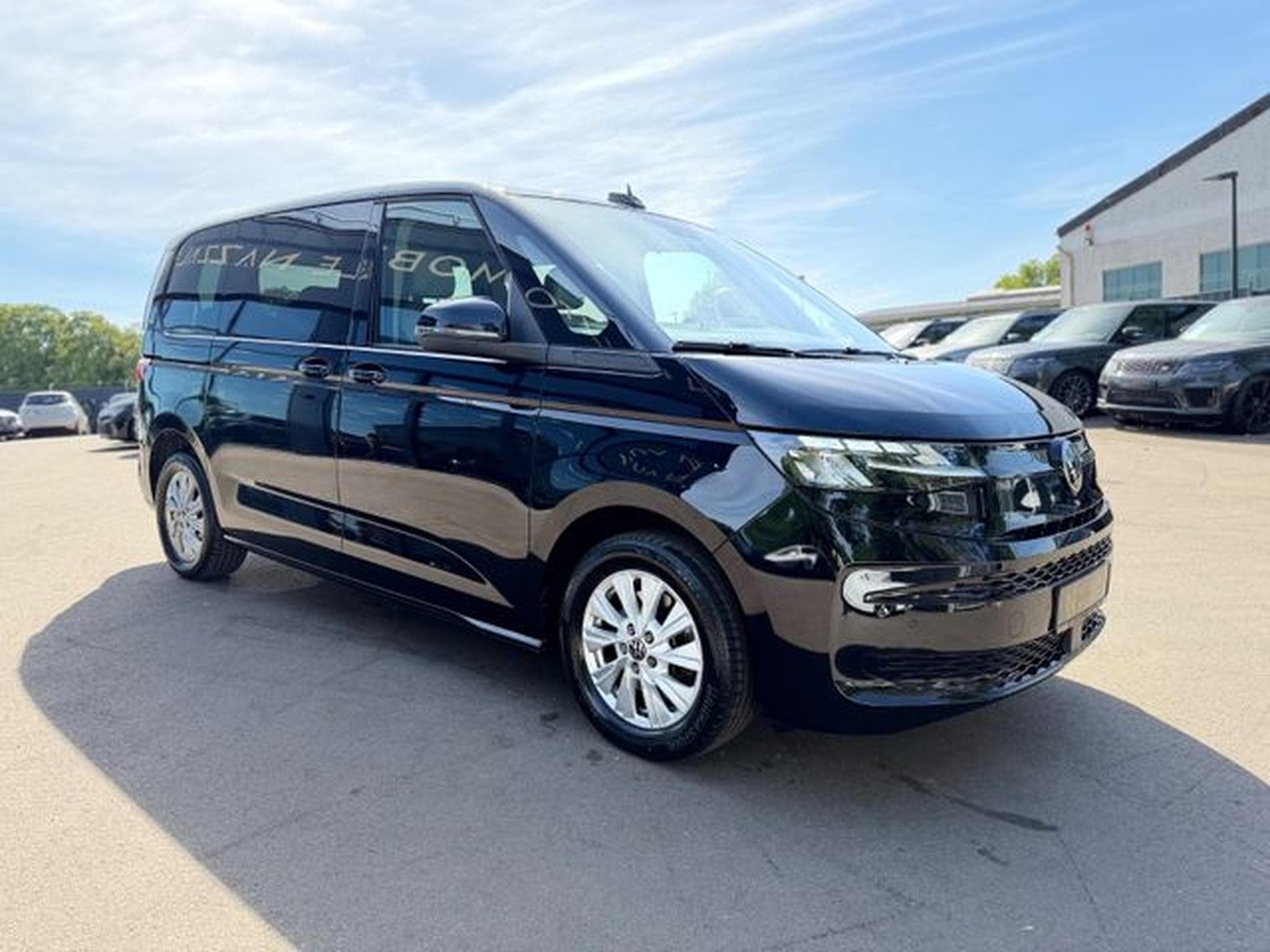 VW T7 T7 MULTIVAN*AUT*NAVI*2xSCHIEBETÜRE*KAM*7.SITZE* (2022) - Foto 9
