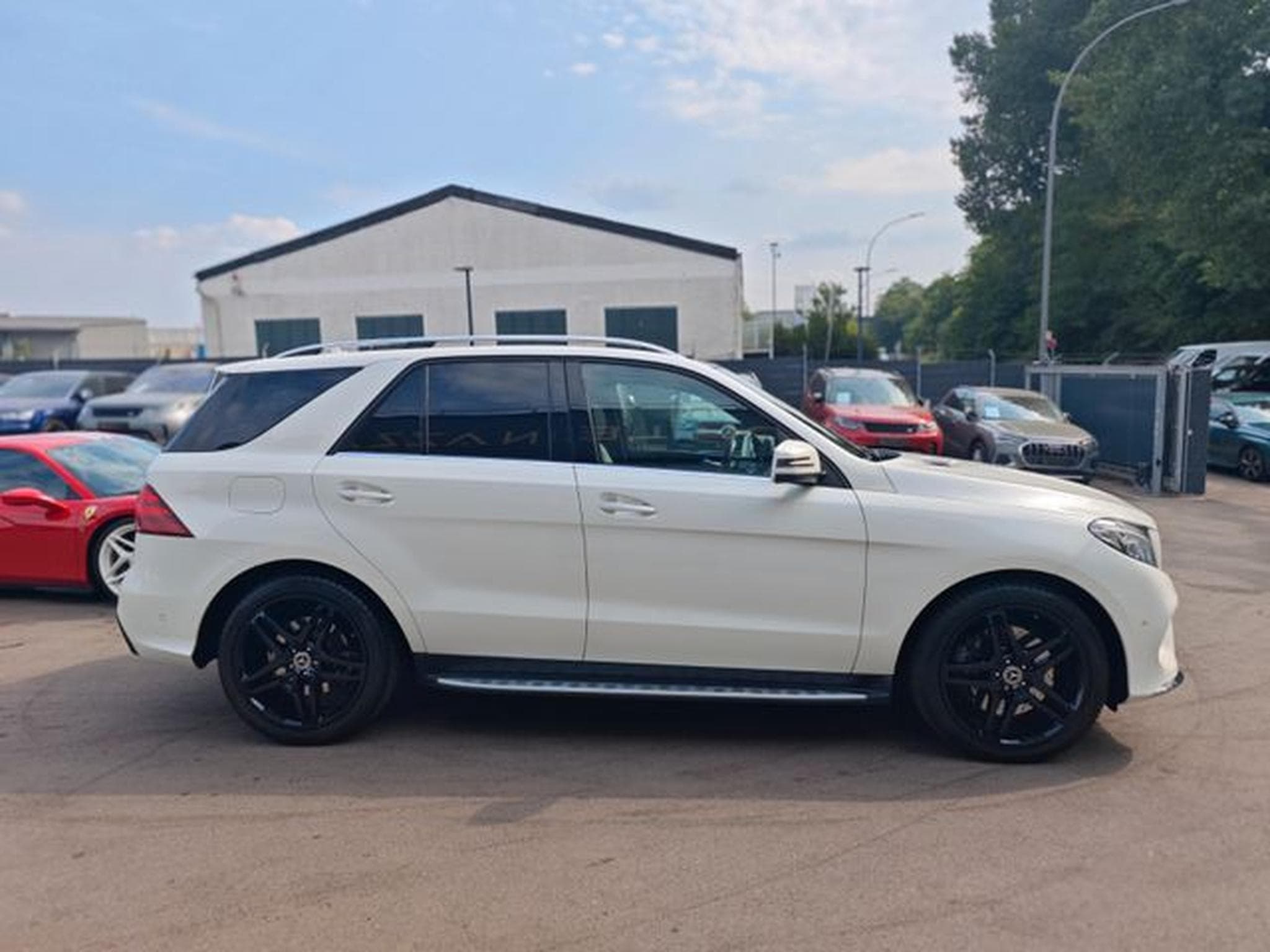 Mercedes GLE 500 GLE 500 4M*AMG-LINE*PANO*H&amp;K*SOFTCLOSE*AIRMATIC* (2016) - Foto 14