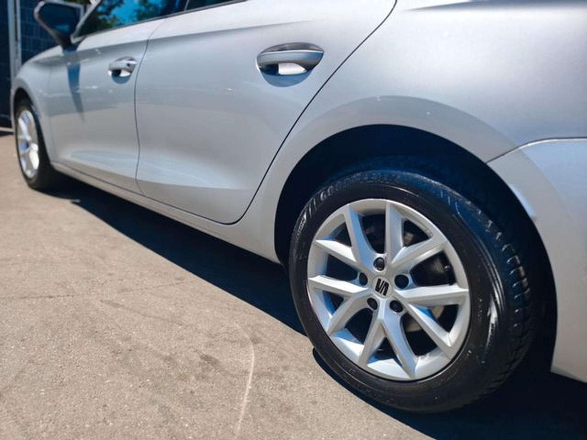 Seat Leon LEON SPORTSTOURER STYLE *DSG*LED*NAVI*VIRTUAL* (2022) - Photo 10