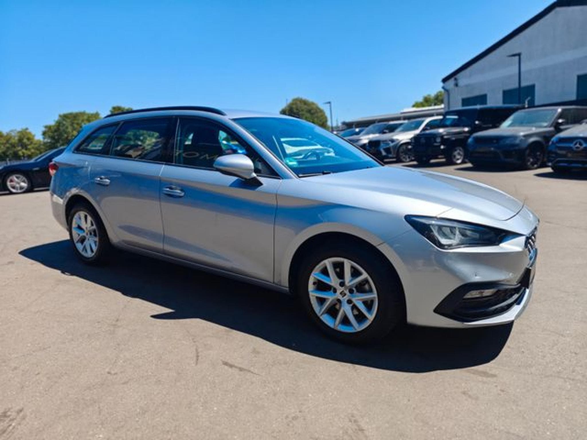 Seat Leon LEON SPORTSTOURER STYLE *DSG*LED*NAVI*VIRTUAL* (2022) - Photo 5