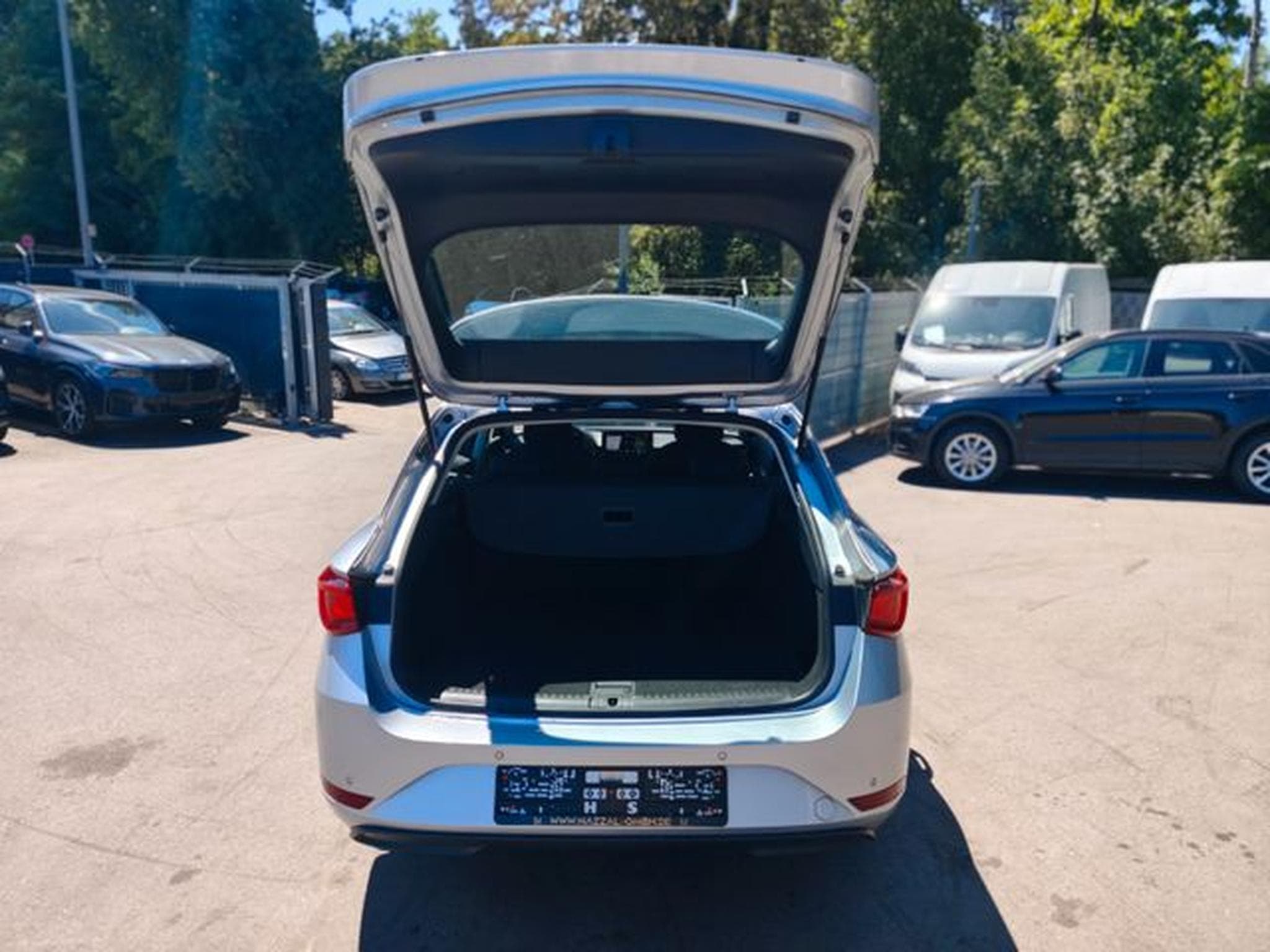 Seat Leon LEON SPORTSTOURER STYLE *DSG*LED*NAVI*VIRTUAL* (2022) - Photo 9