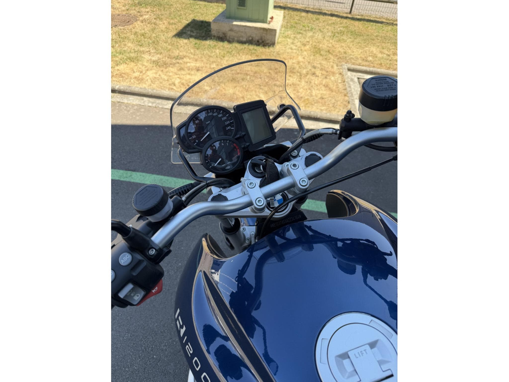 BMW R 1200 R (2010) - Foto 2