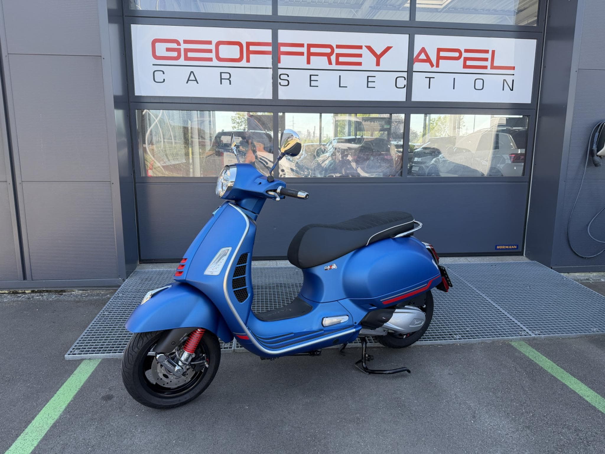 Vespa GTS SUPER SPORT (2021) - Foto 1