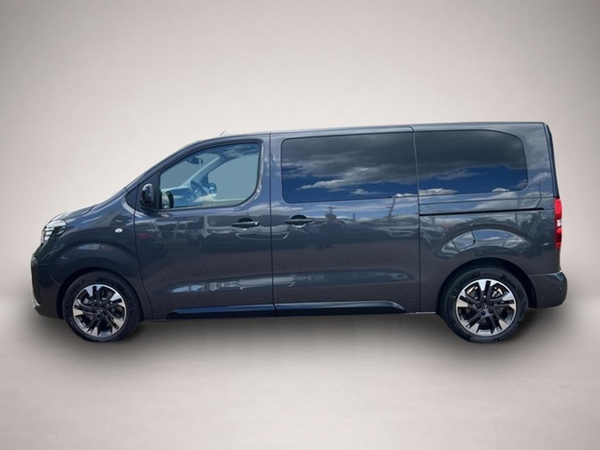 Opel Zafira (2026) - Foto 2