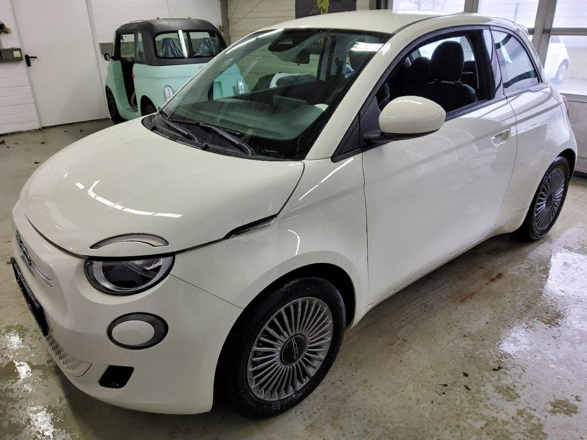 Fiat 500 42 kWh (2023) - Photo 1