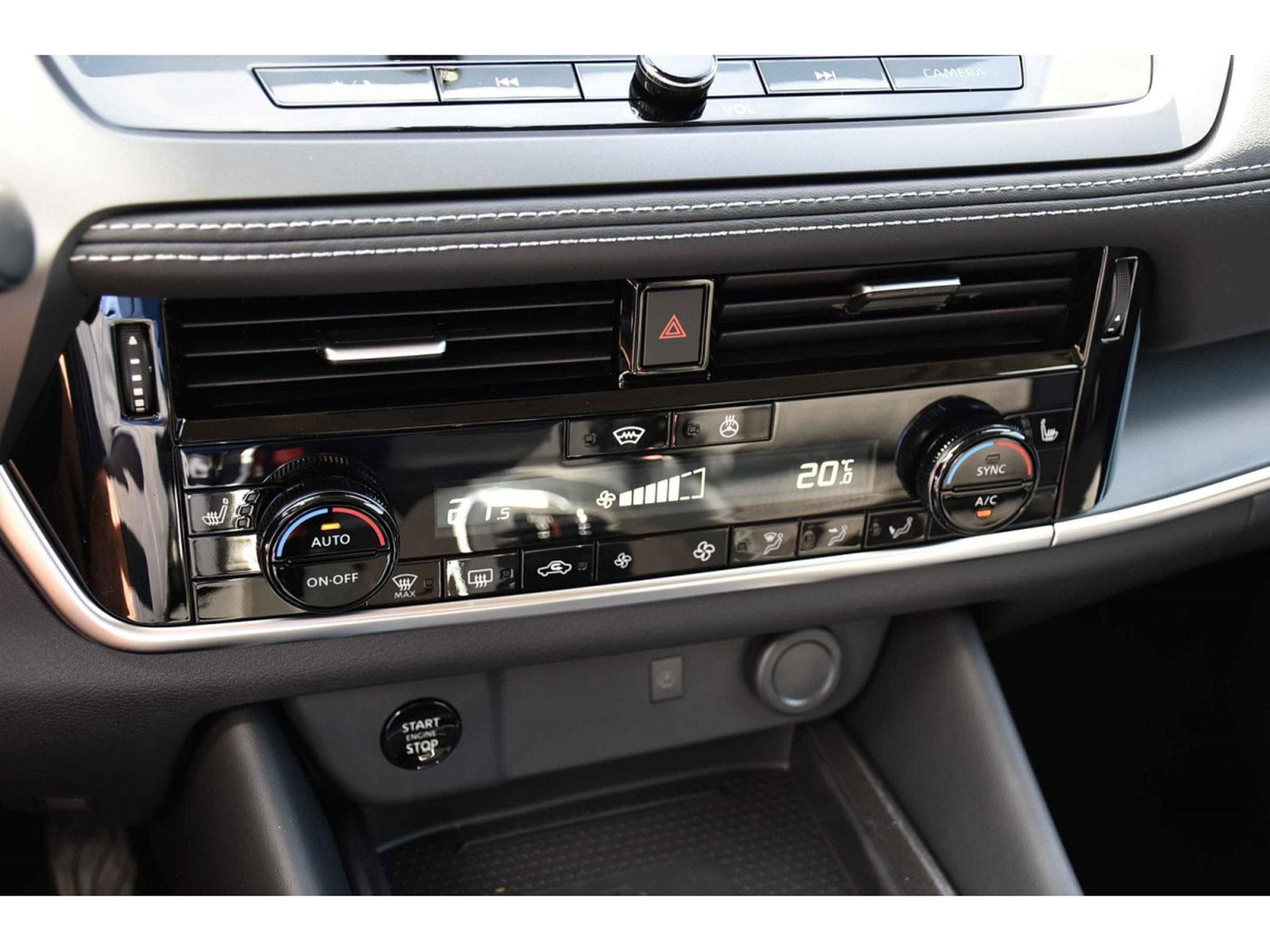 Nissan Qashqai 1.3 DIG-T MHEV N-Connecta Xtronic COLD PACK NEUF (2026) - Photo 19