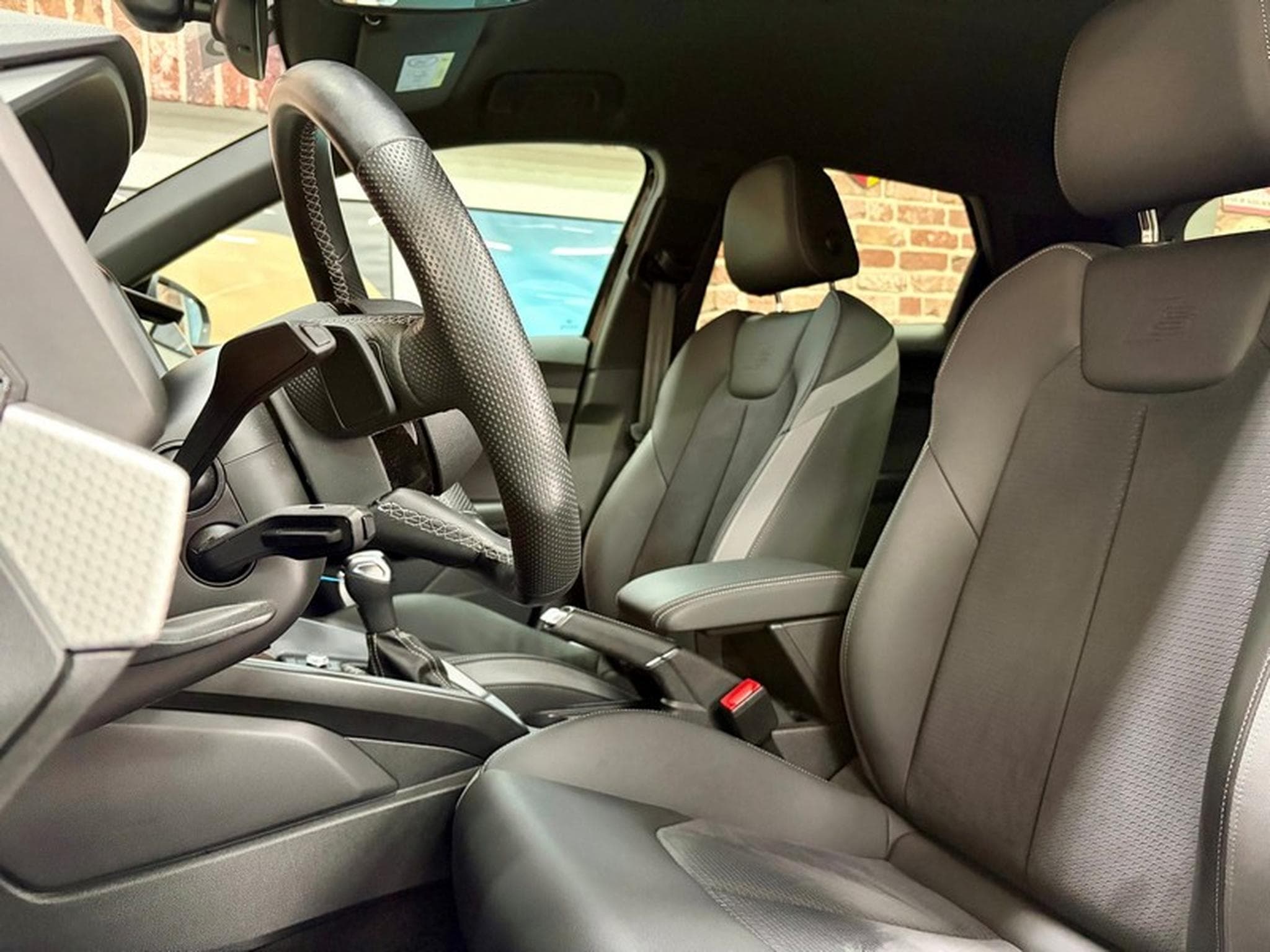 Audi A1 A1 Sportback 40 TFSi 2.0 207cv Auto S-LINE (2023) - Photo 5