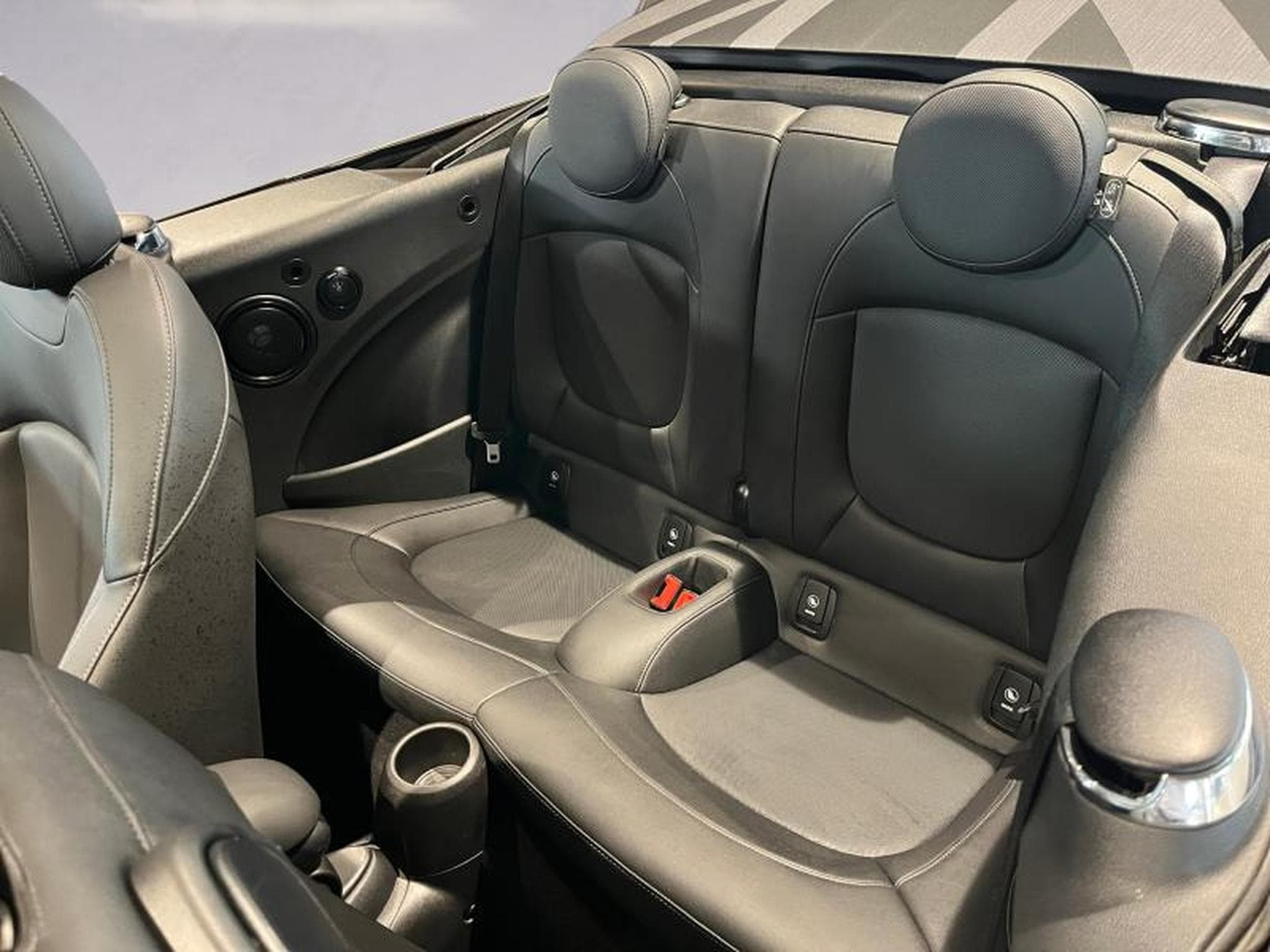 MINI Cooper Cooper S Cabrio (2022) - Photo 13