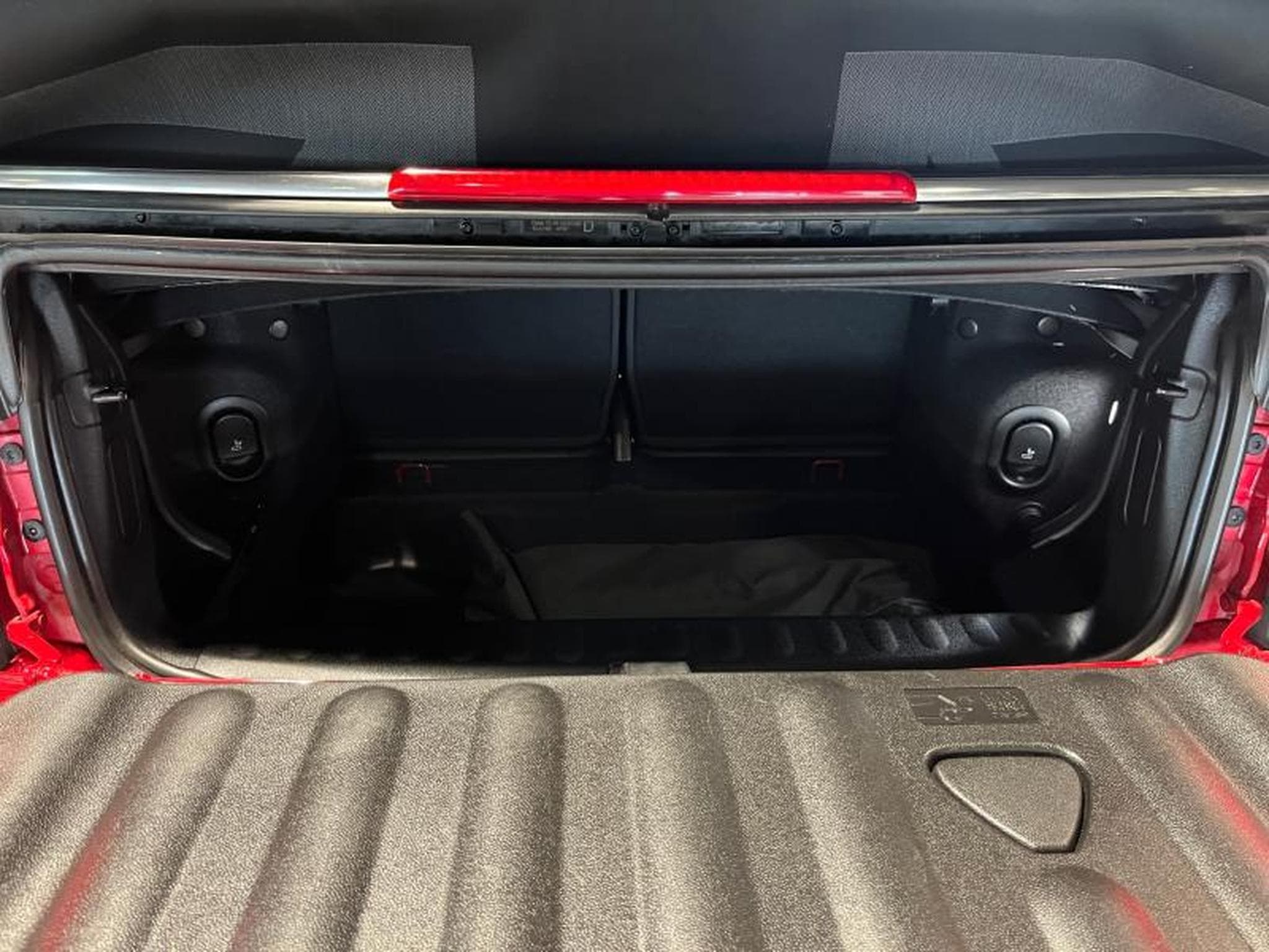 MINI Cooper Cooper S Cabrio (2022) - Photo 14