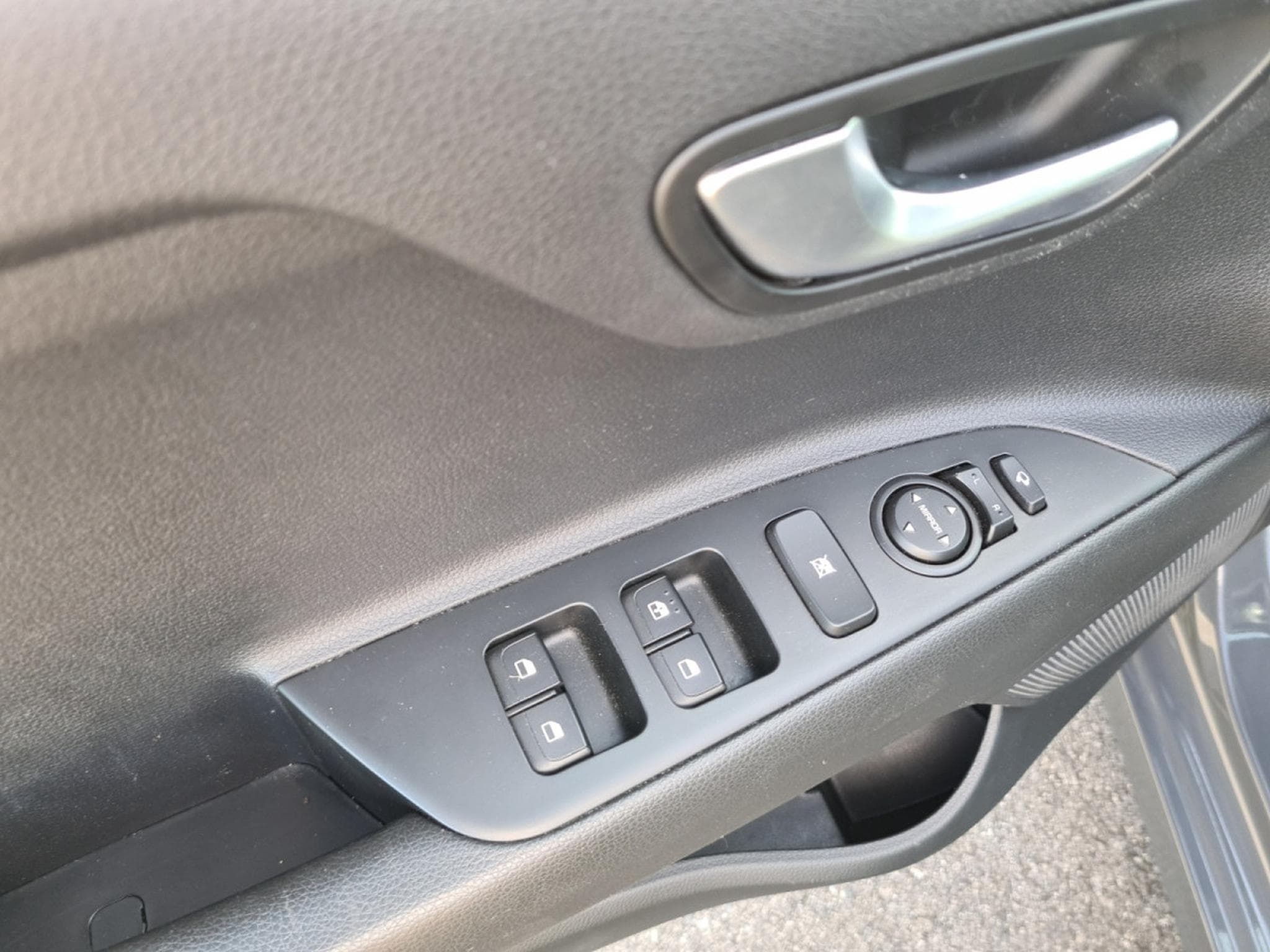 Kia Rio Pulse 1.2 ISG (2022) - Foto 10