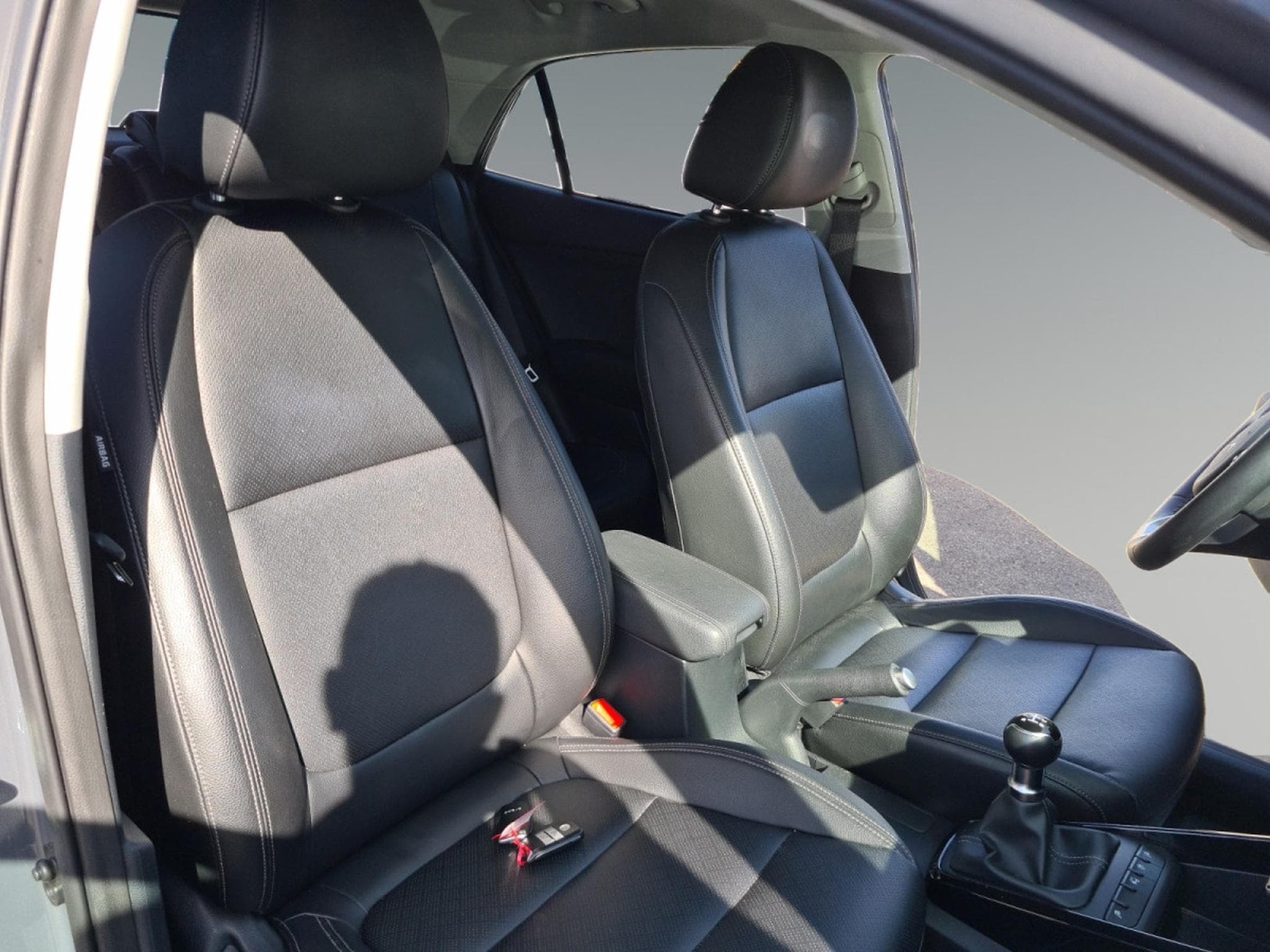 Kia Rio Pulse 1.2 ISG (2022) - Foto 15