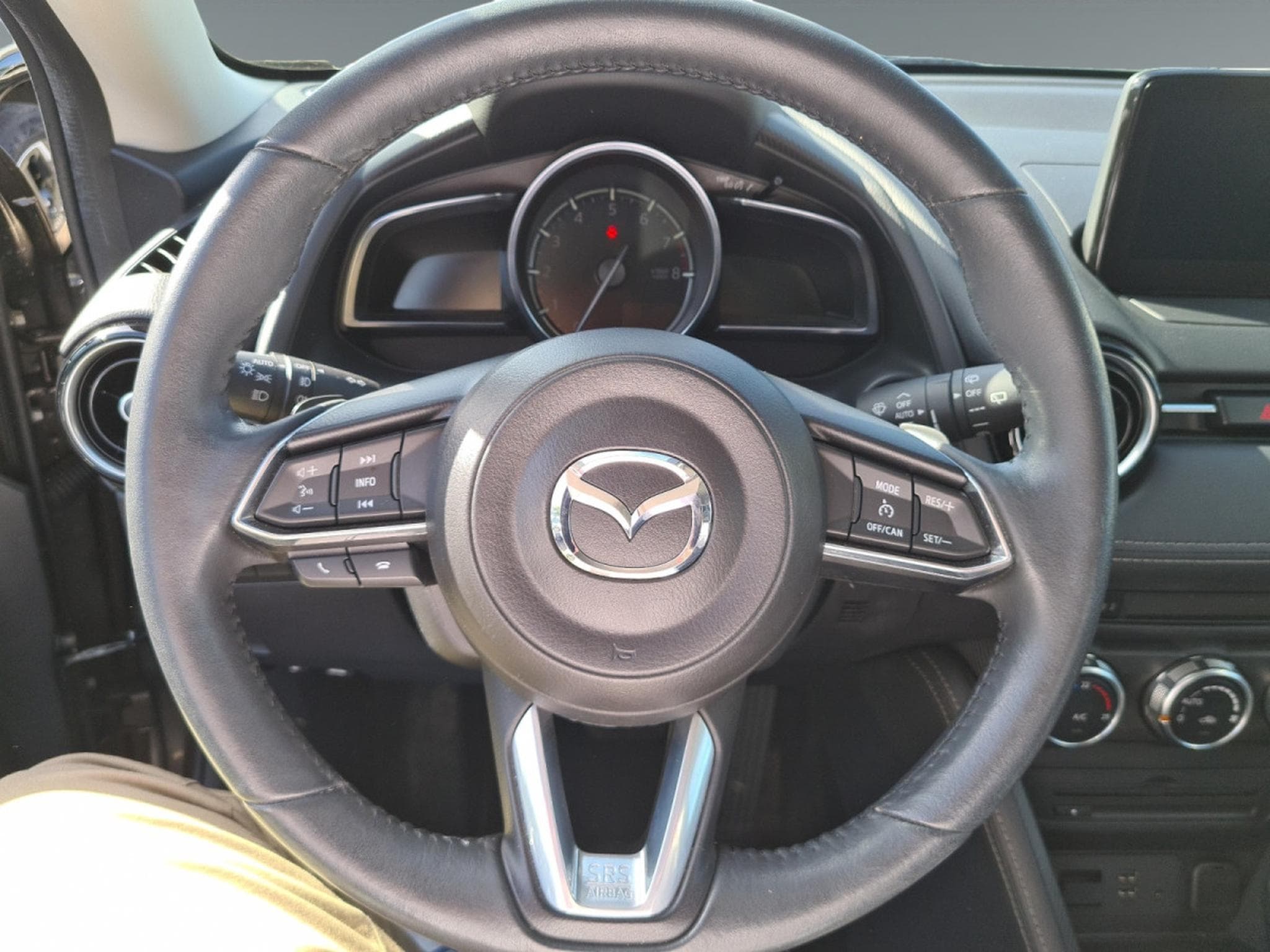 Mazda 2 1.5i Skyactiv-G Skycruise (2017) - Foto 11