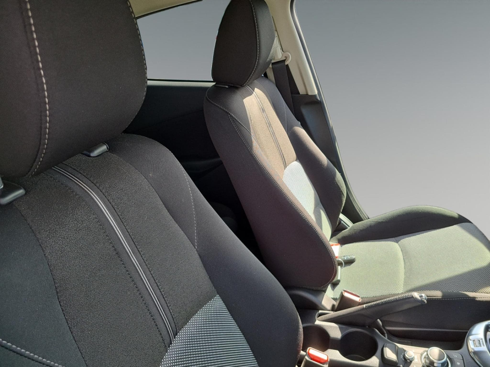 Mazda 2 1.5i Skyactiv-G Skycruise (2017) - Foto 14
