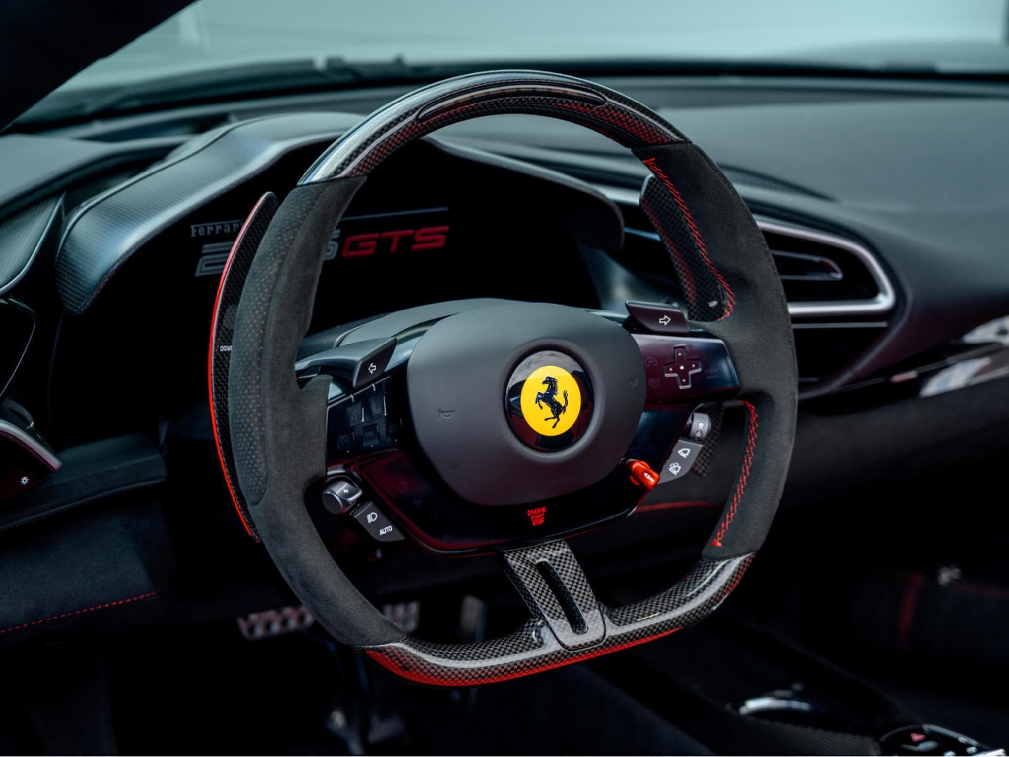 Ferrari 296 GTS GTS (2024) - Foto 19