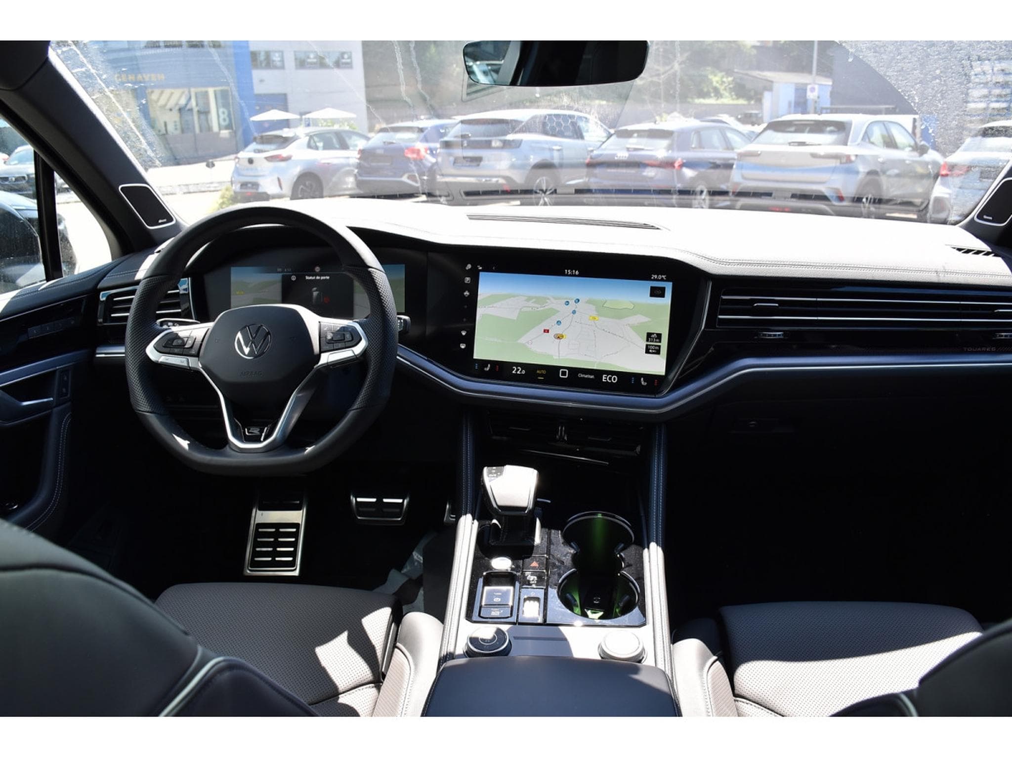 VW Touareg 3.0 TDI 4Motion R-Line Tip. SUSP PNEU PANO CUIR MEMO CHFF AD (2026) - Photo 10