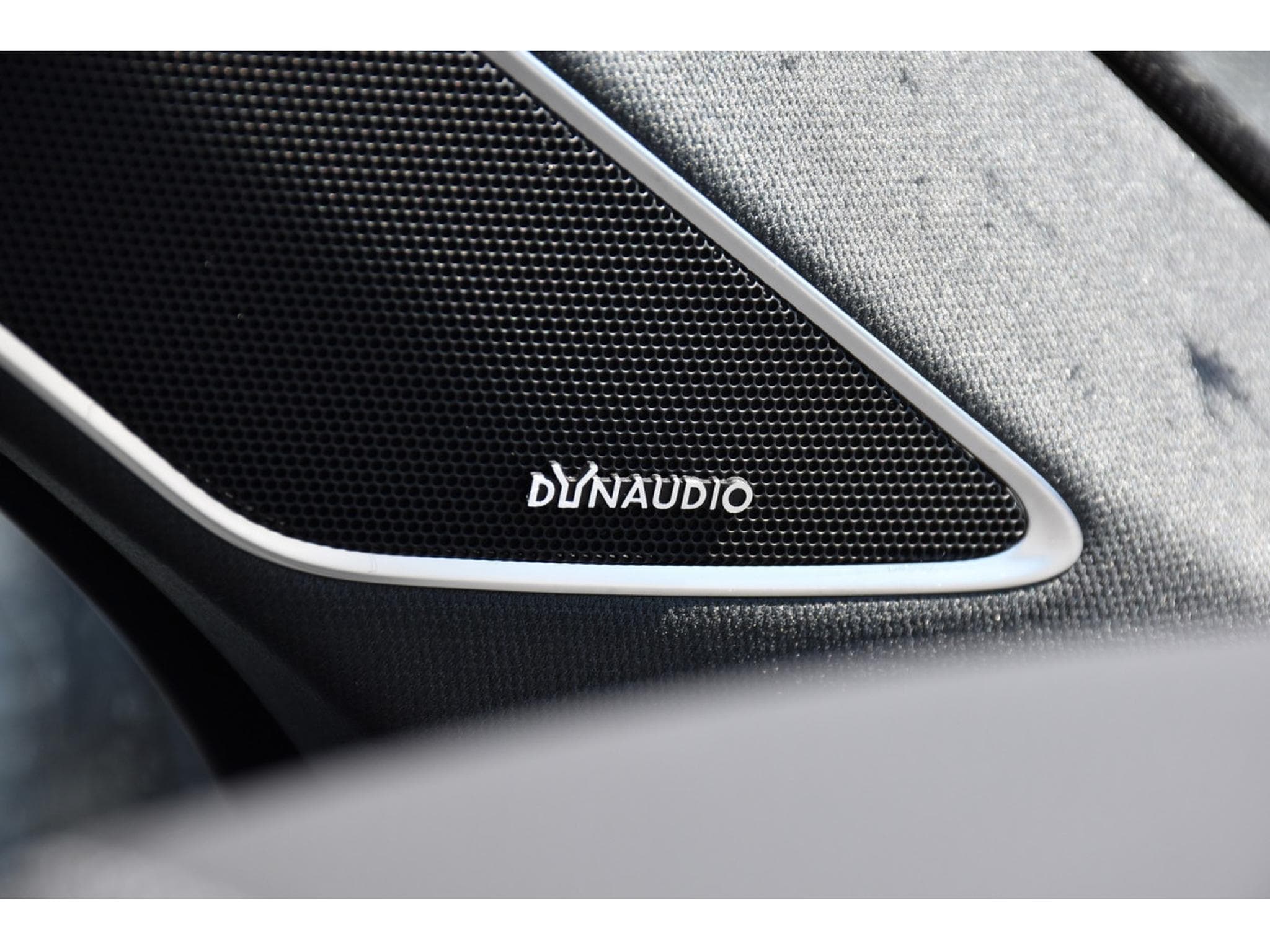 VW Touareg 3.0 TDI 4Motion R-Line Tip. SUSP PNEU PANO CUIR MEMO CHFF AD (2026) - Photo 17