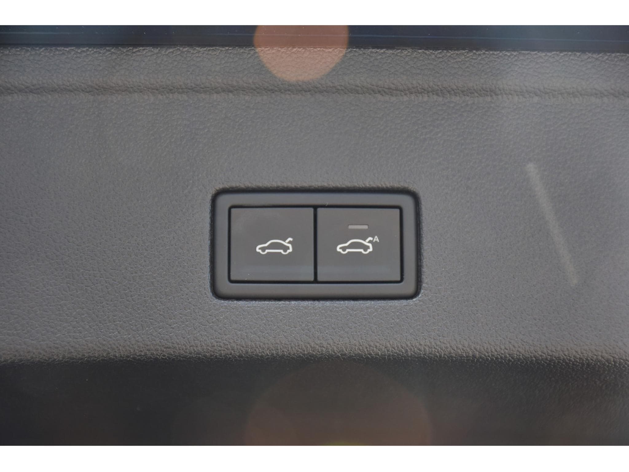 VW Touareg 3.0 TDI 4Motion R-Line Tip. SUSP PNEU PANO CUIR MEMO CHFF AD (2026) - Photo 22