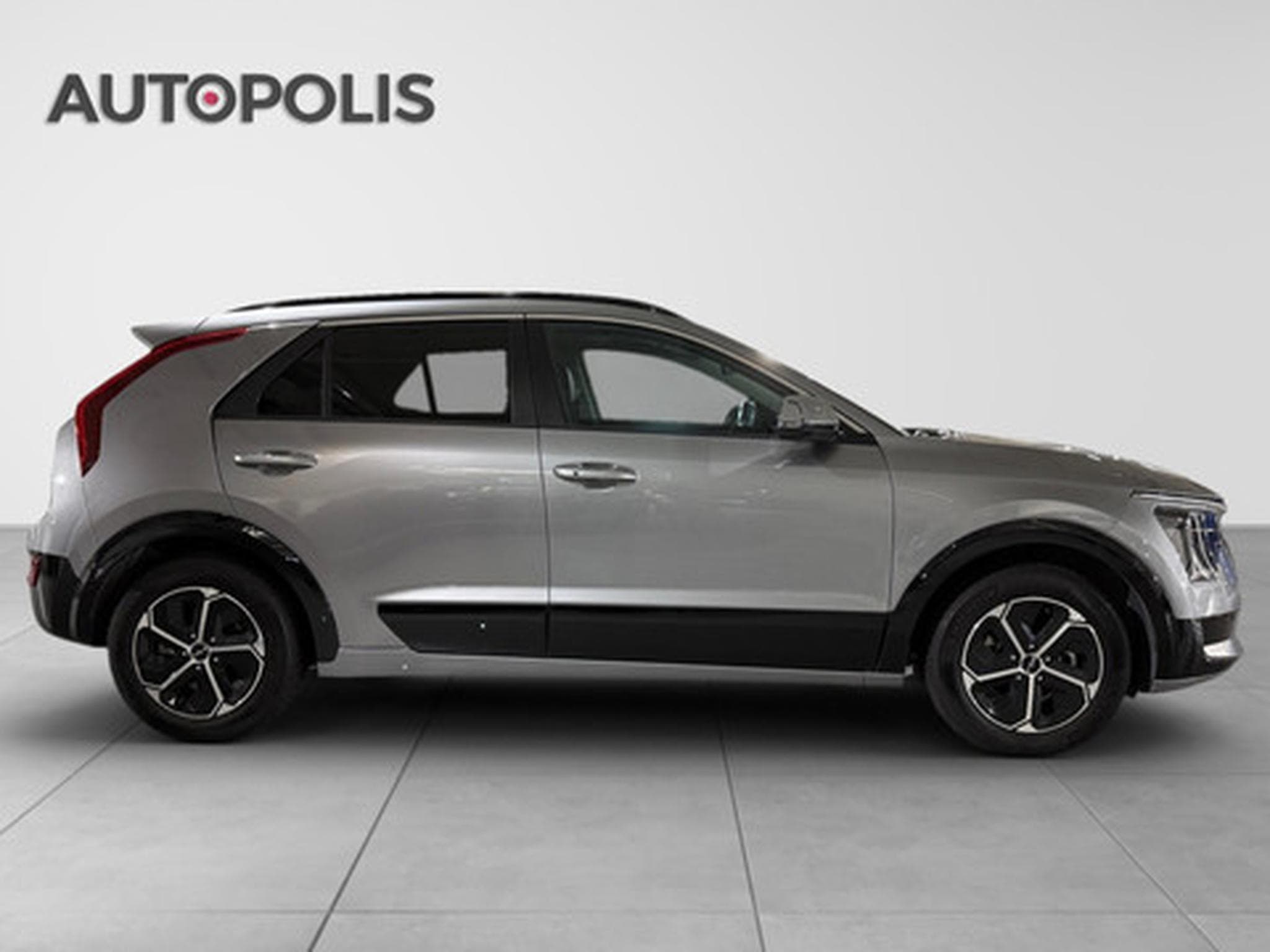 Kia Niro Pure 1.6 GDi PHEV 6DCT (2022) - Photo 17