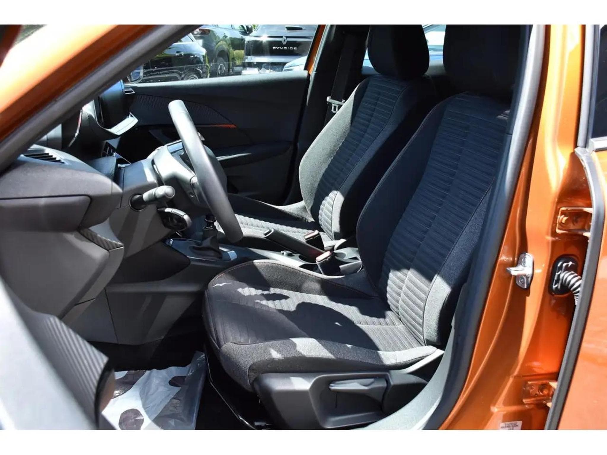 Peugeot 2008 (2025) - Foto 6
