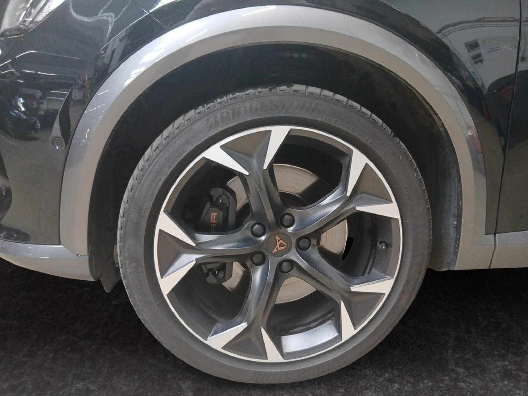 Cupra Formentor 2.0 TSI 4DRIVE VZ DSG (2024) - Photo 4