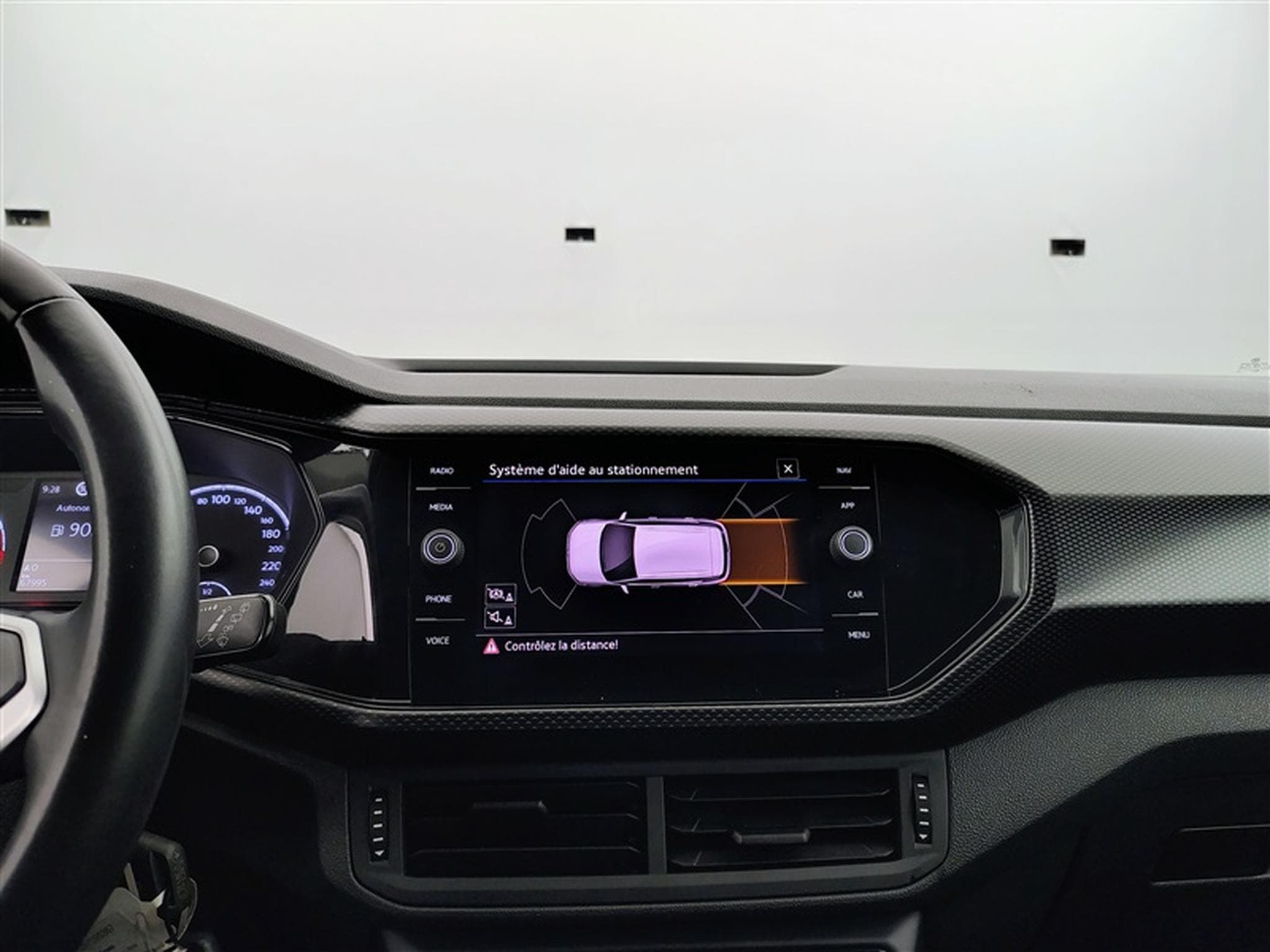 VW T-Cross 1.0 TSI Life DSG NAVI / CLIM / PDC AV-AR (2022) - Foto 18