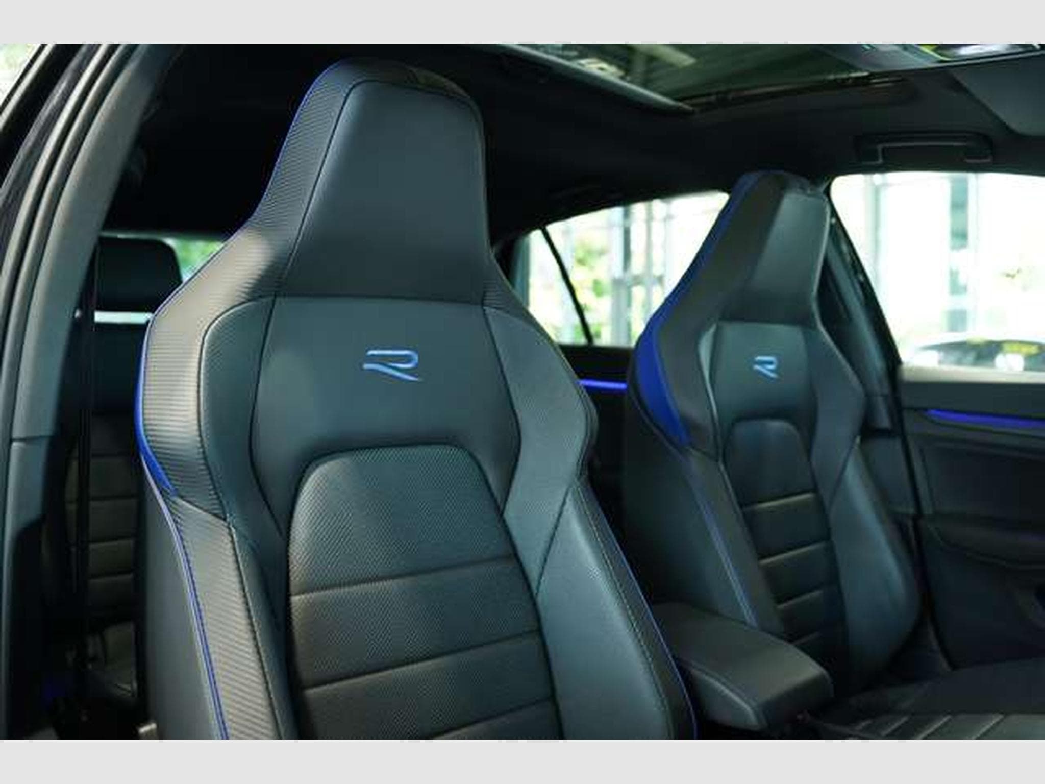 VW Golf R 4M Performance *2.H *19 *AKRA *HUD *Pano (2021) - Photo 21