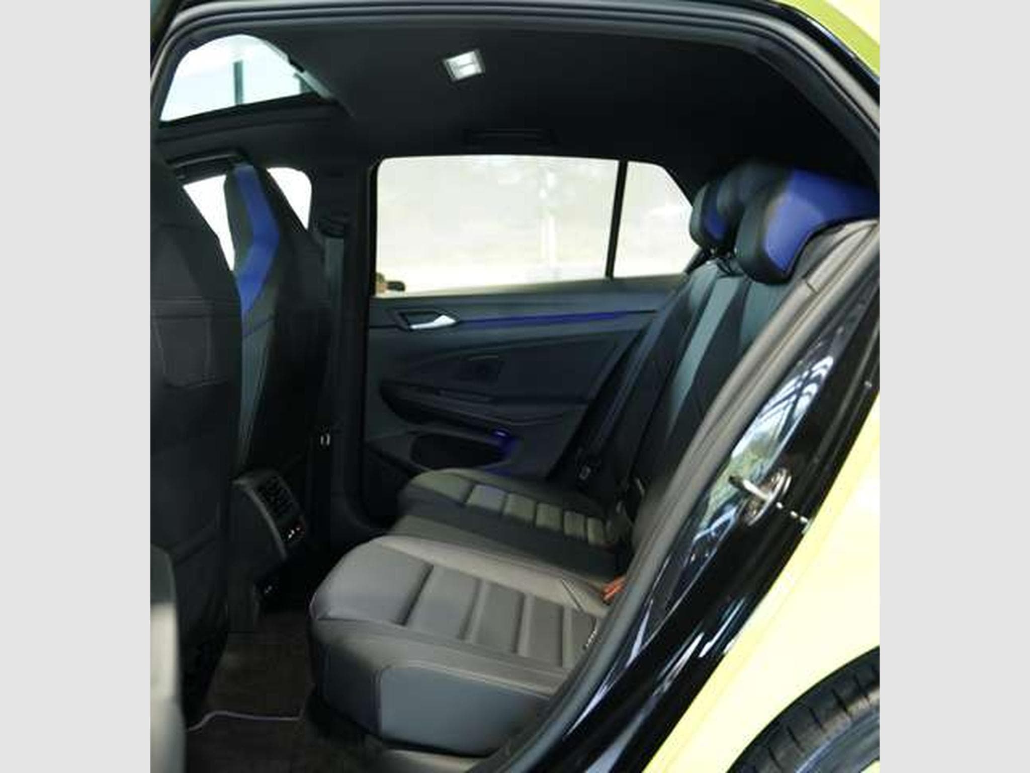 VW Golf R 4M Performance *2.H *19 *AKRA *HUD *Pano (2021) - Photo 23