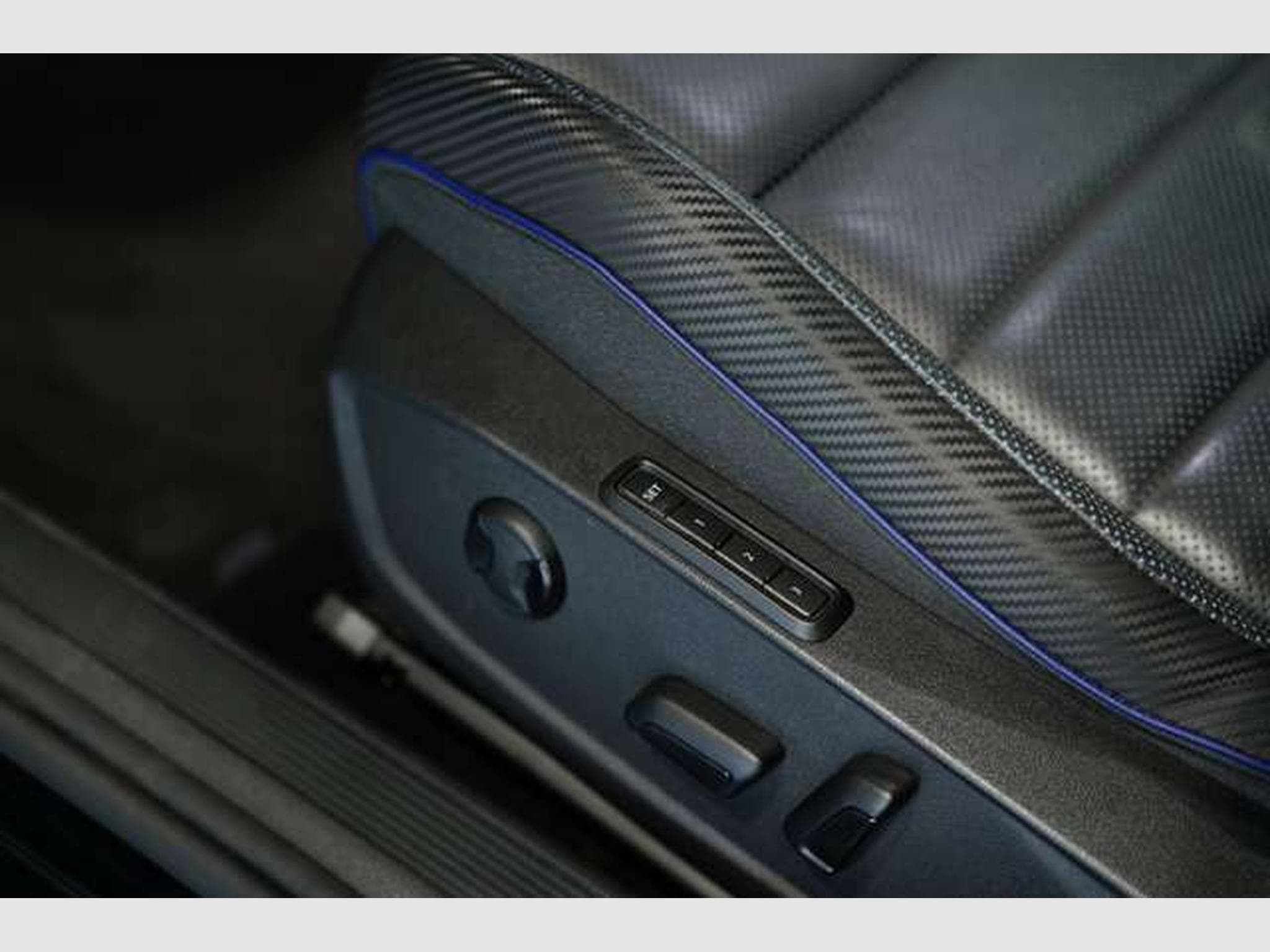 VW Golf R 4M Performance *2.H *19 *AKRA *HUD *Pano (2021) - Photo 25